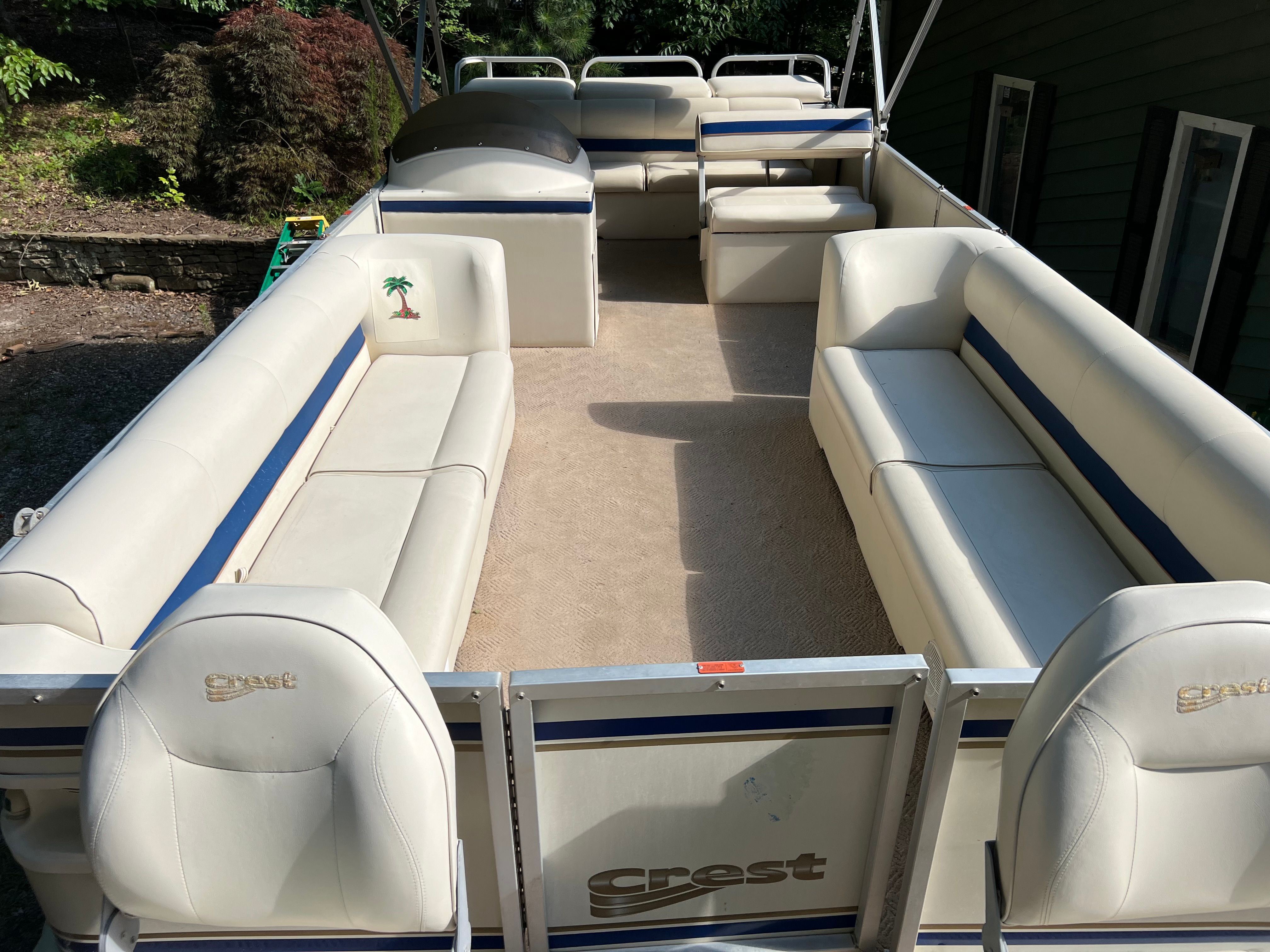 2003 Crest 24’ Sport