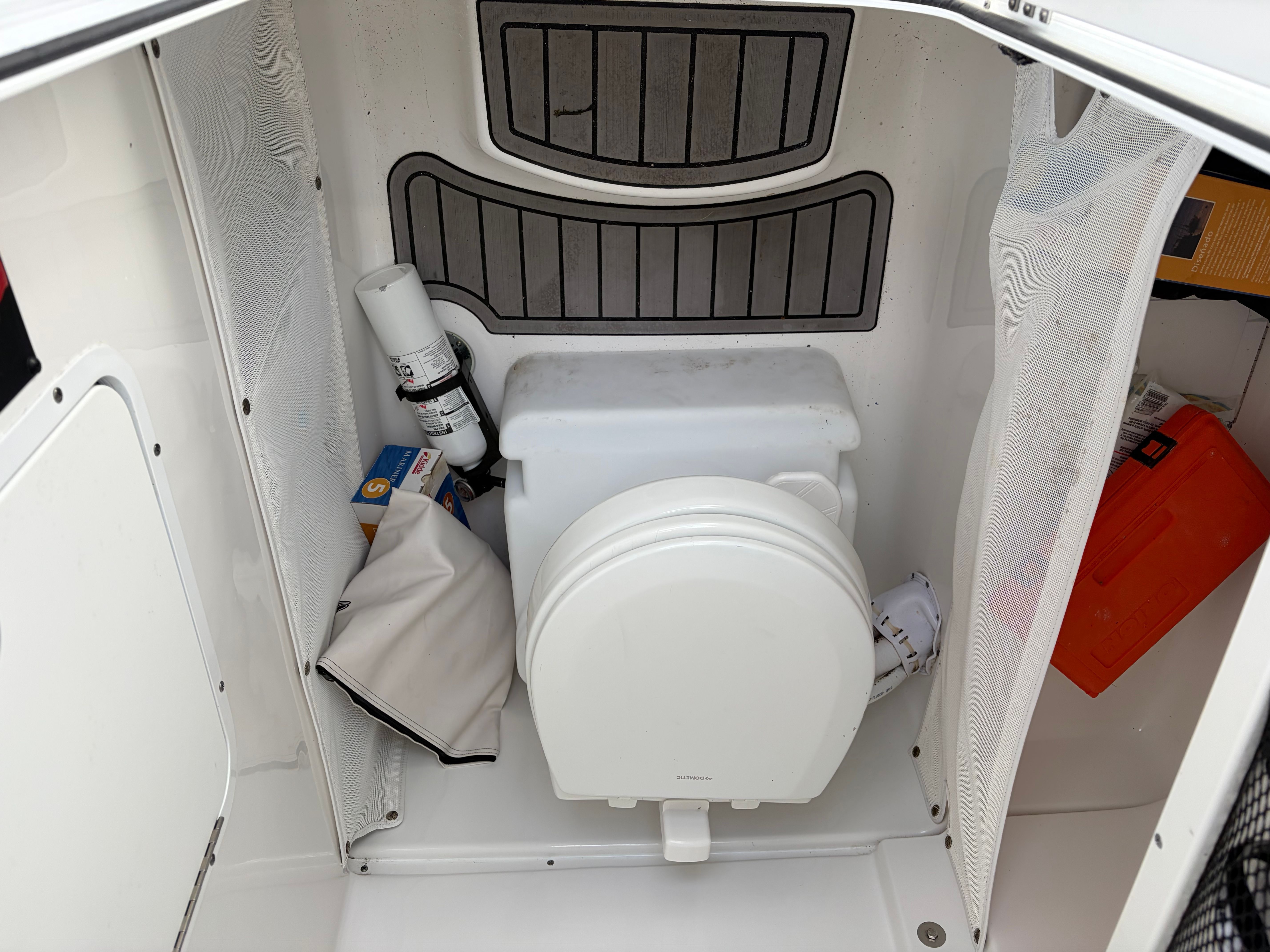 2021 Sea Hunt Gamefish 27 Forward Seating - 6