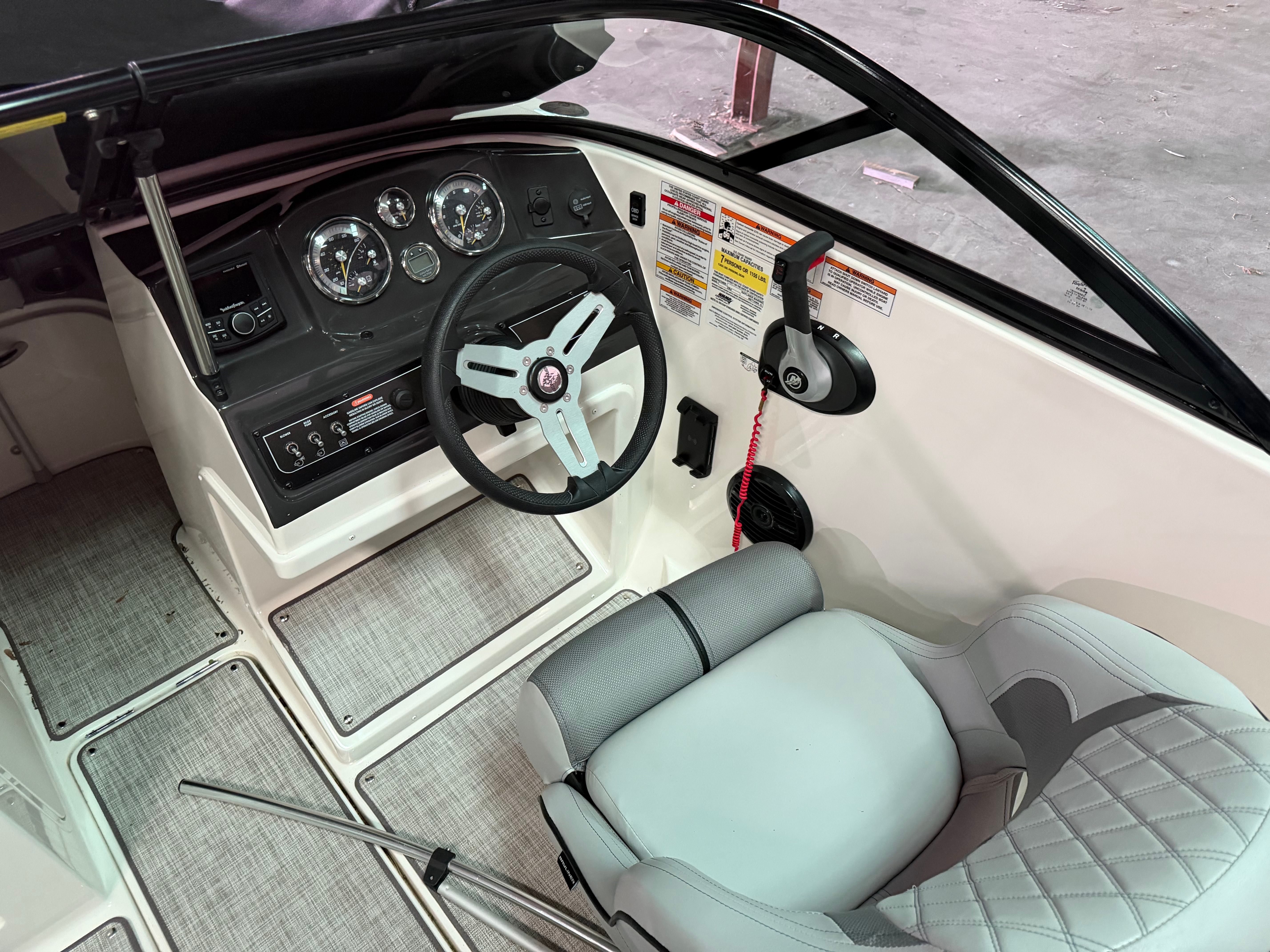 2023 Bayliner VR4 BOWRIDER - 7