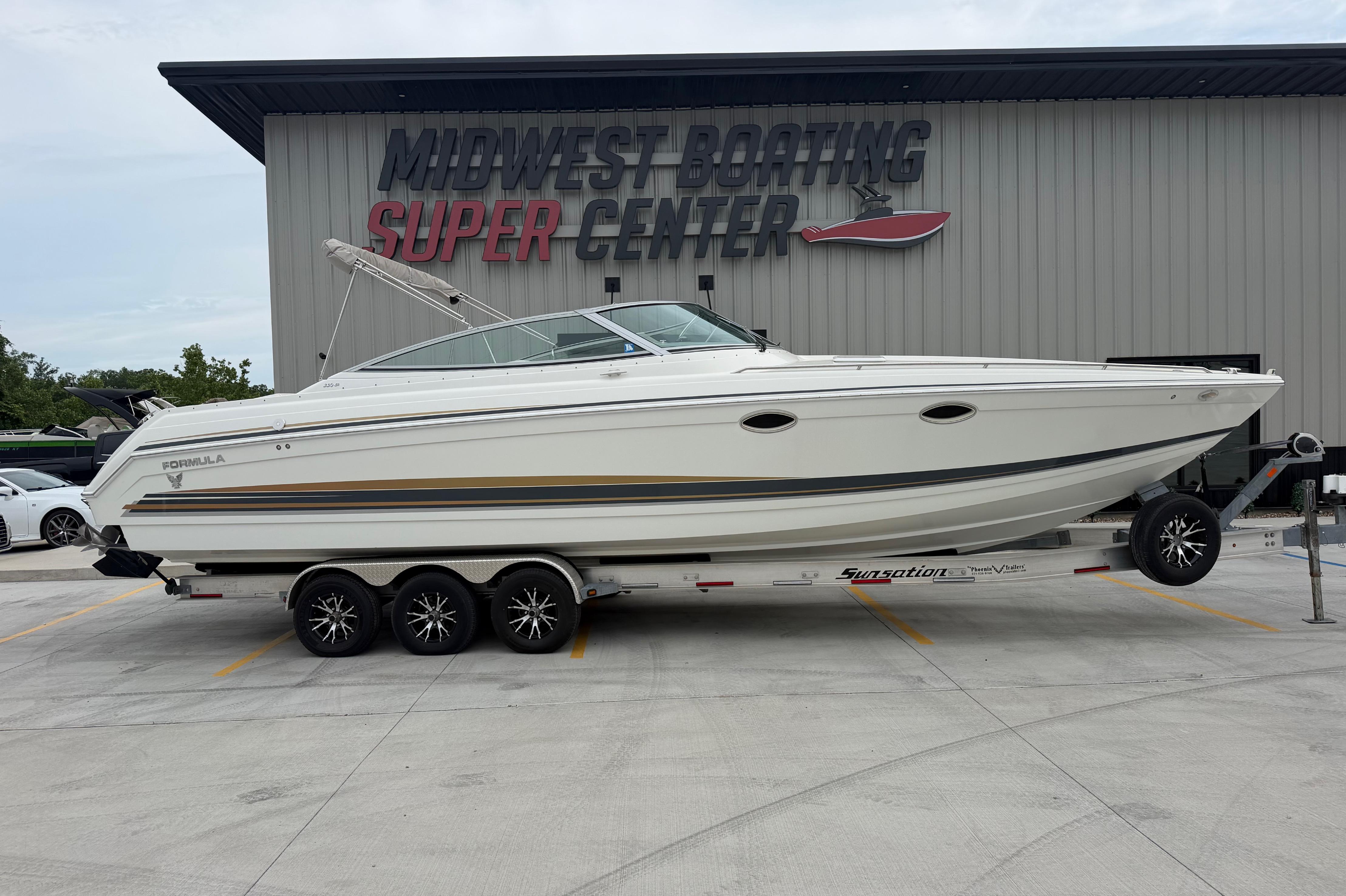 2002 Formula 330 Sun Sport