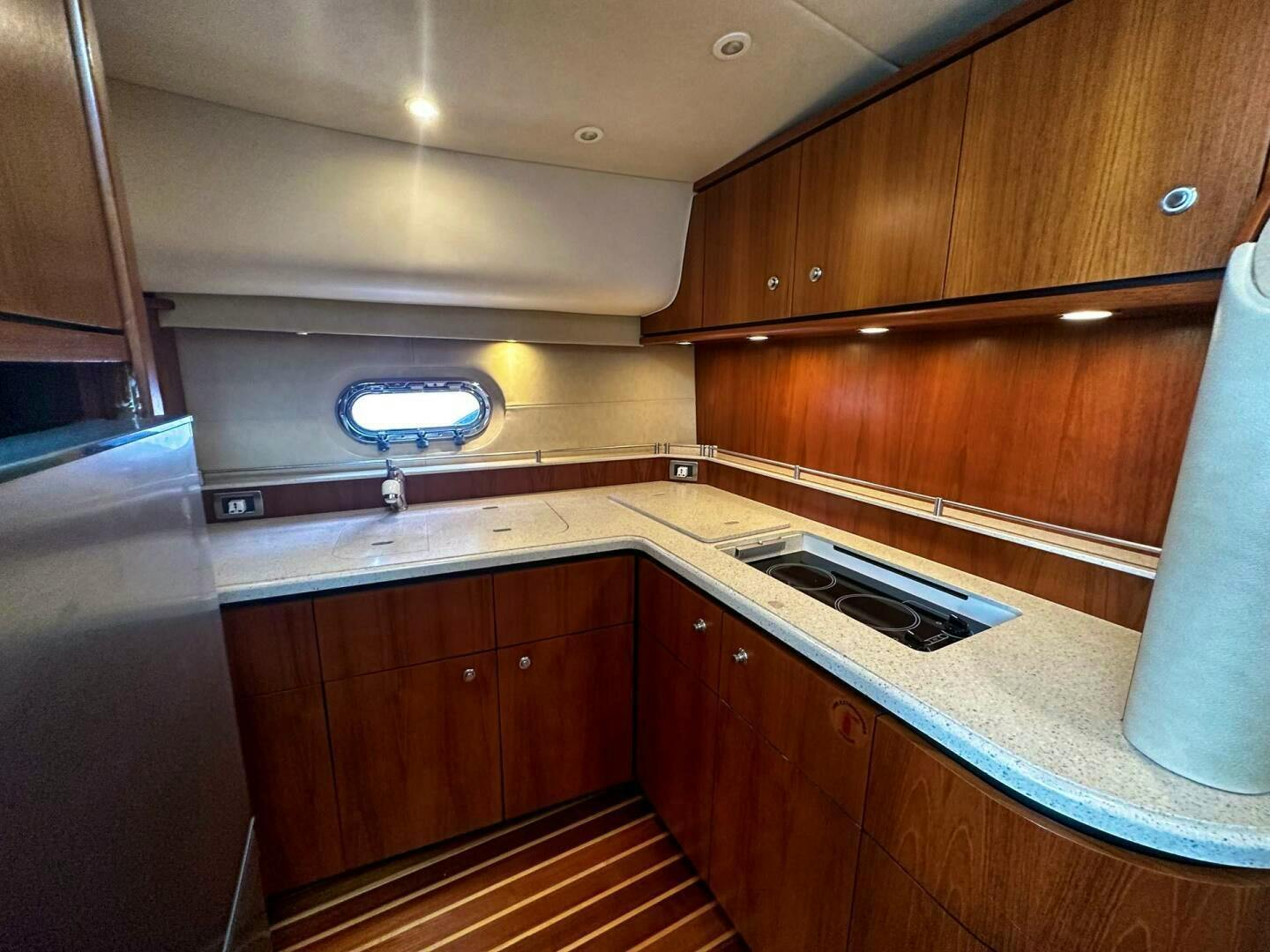 2008 Tiara Yachts — - Image 9