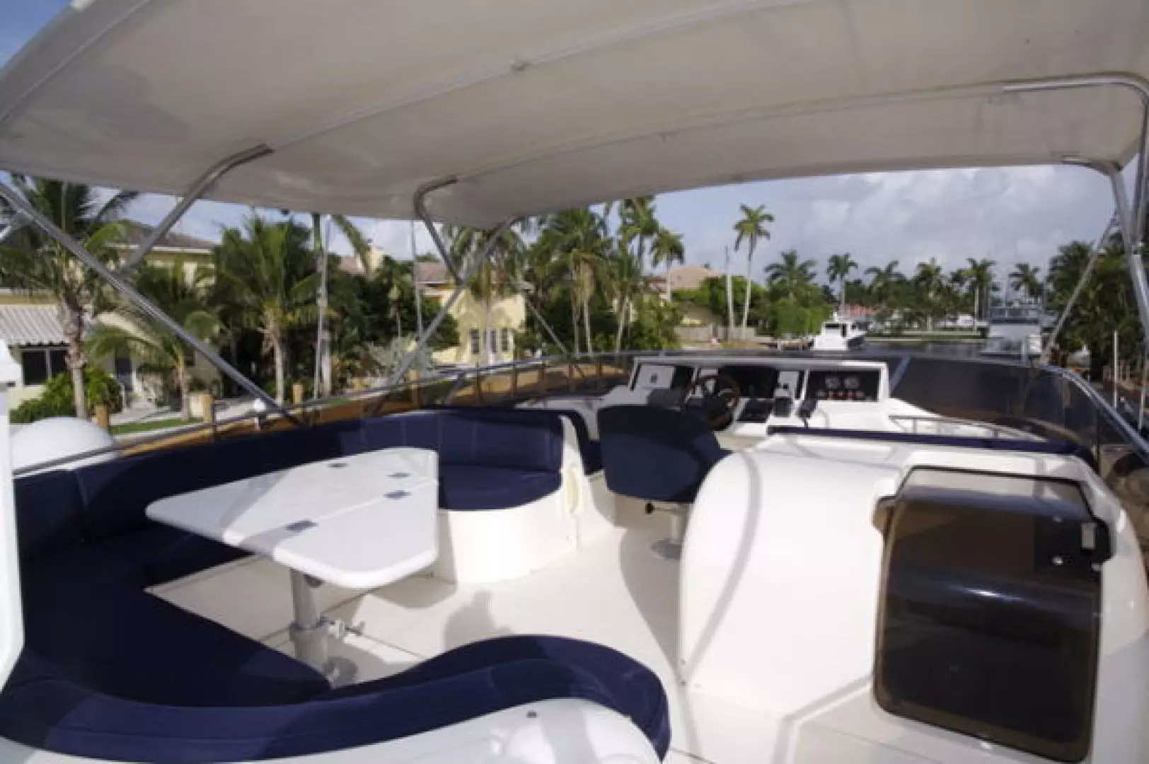 1999 Viking Sport Cruiser - Image 14