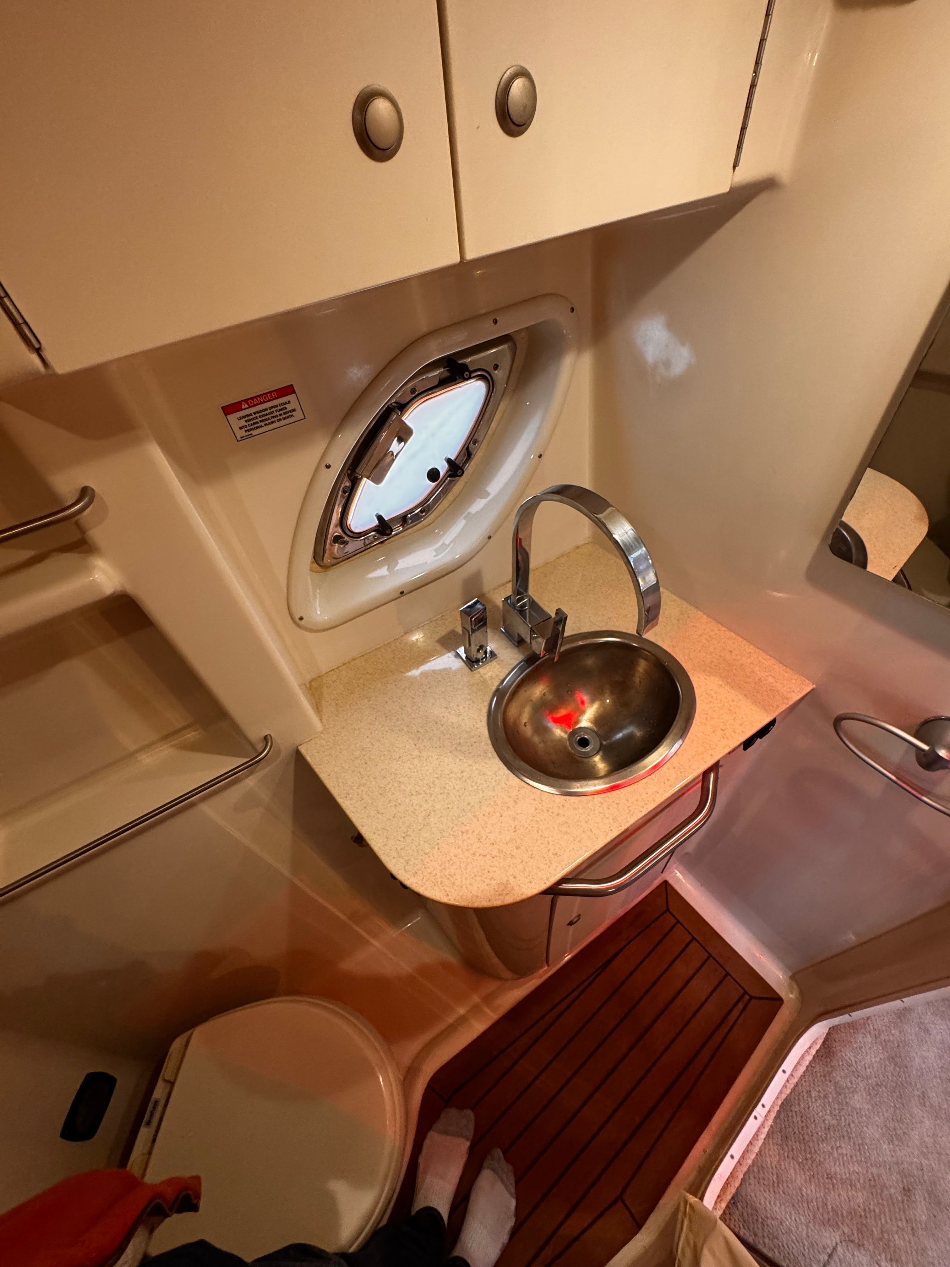 2008 Sea Ray Sundancer 310 - 27