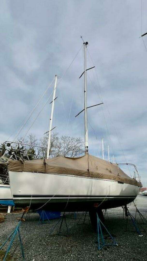 1999 Beneteau — - Image 43