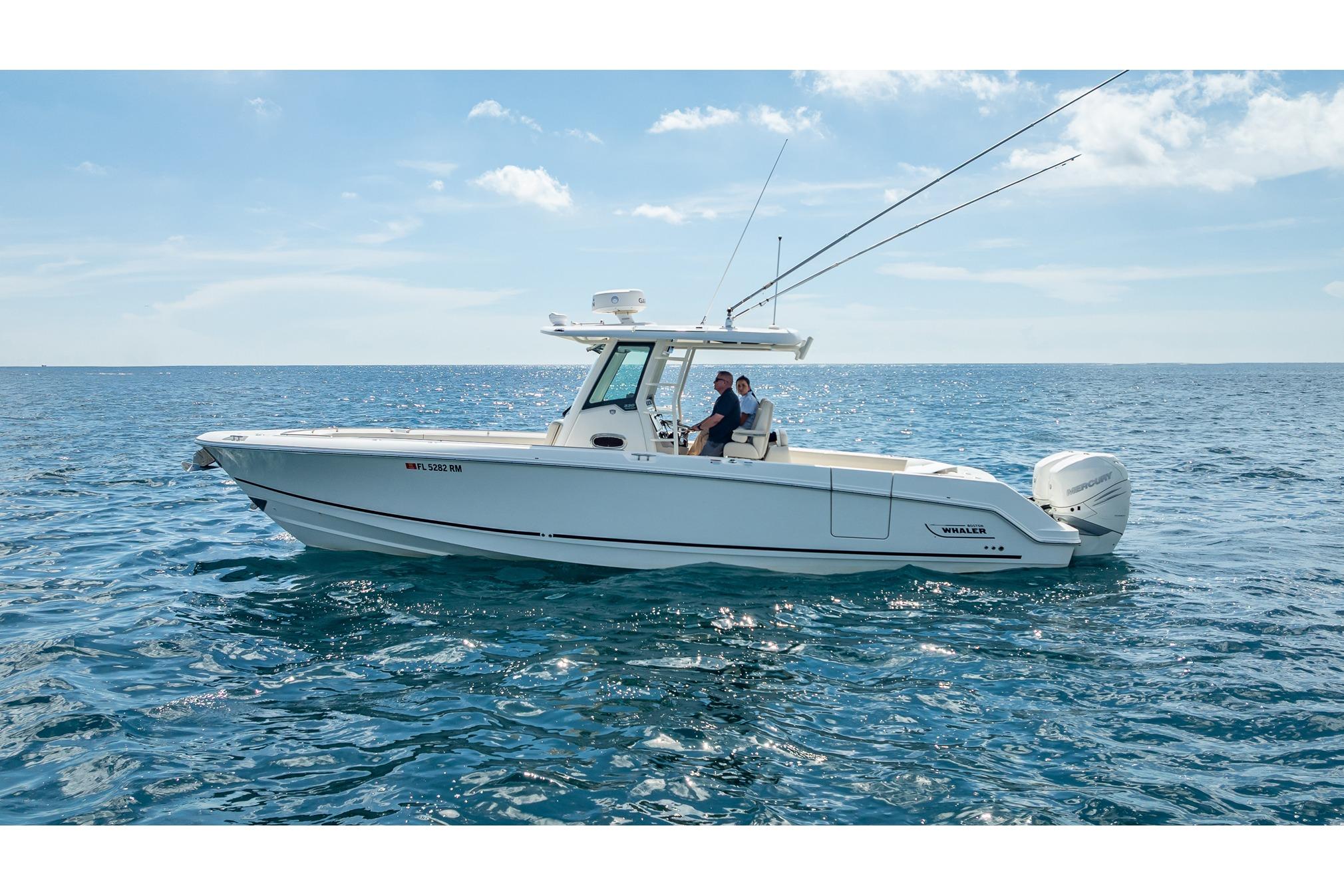 2017 Boston Whaler 330 Outrage