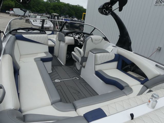 2016 Tigé RZ4 - 22