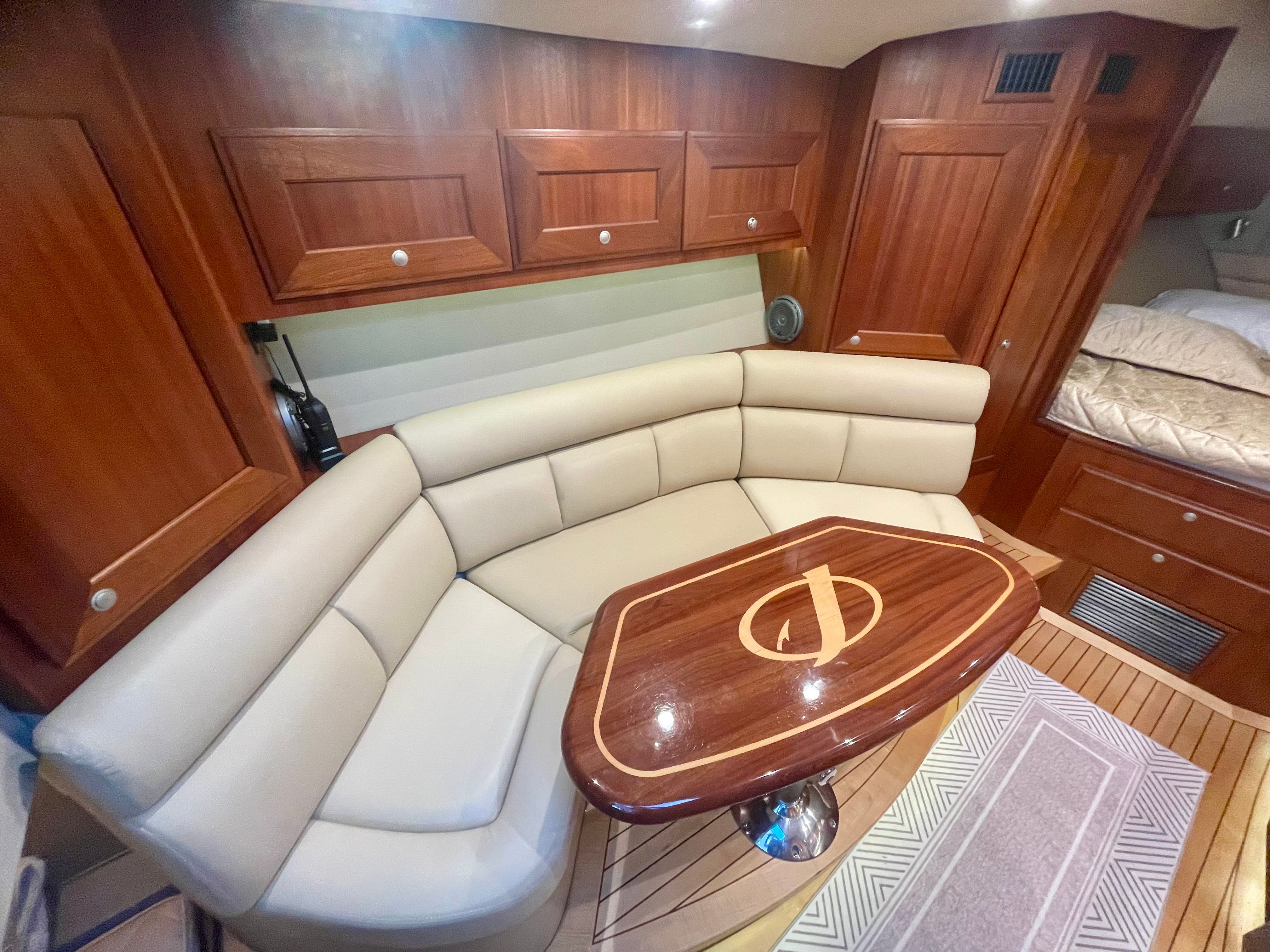 2015 Jupiter 41 SB - 26