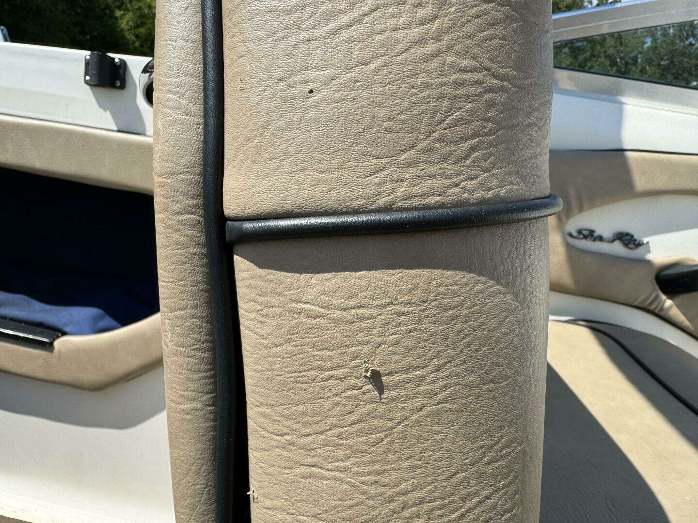 1999 Sea Ray 215 Express Cruiser - Image 93