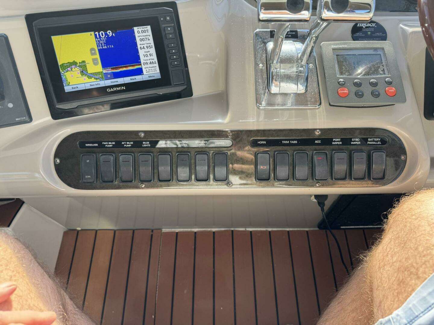 2003 Cruisers Yachts 3772 - Image 42
