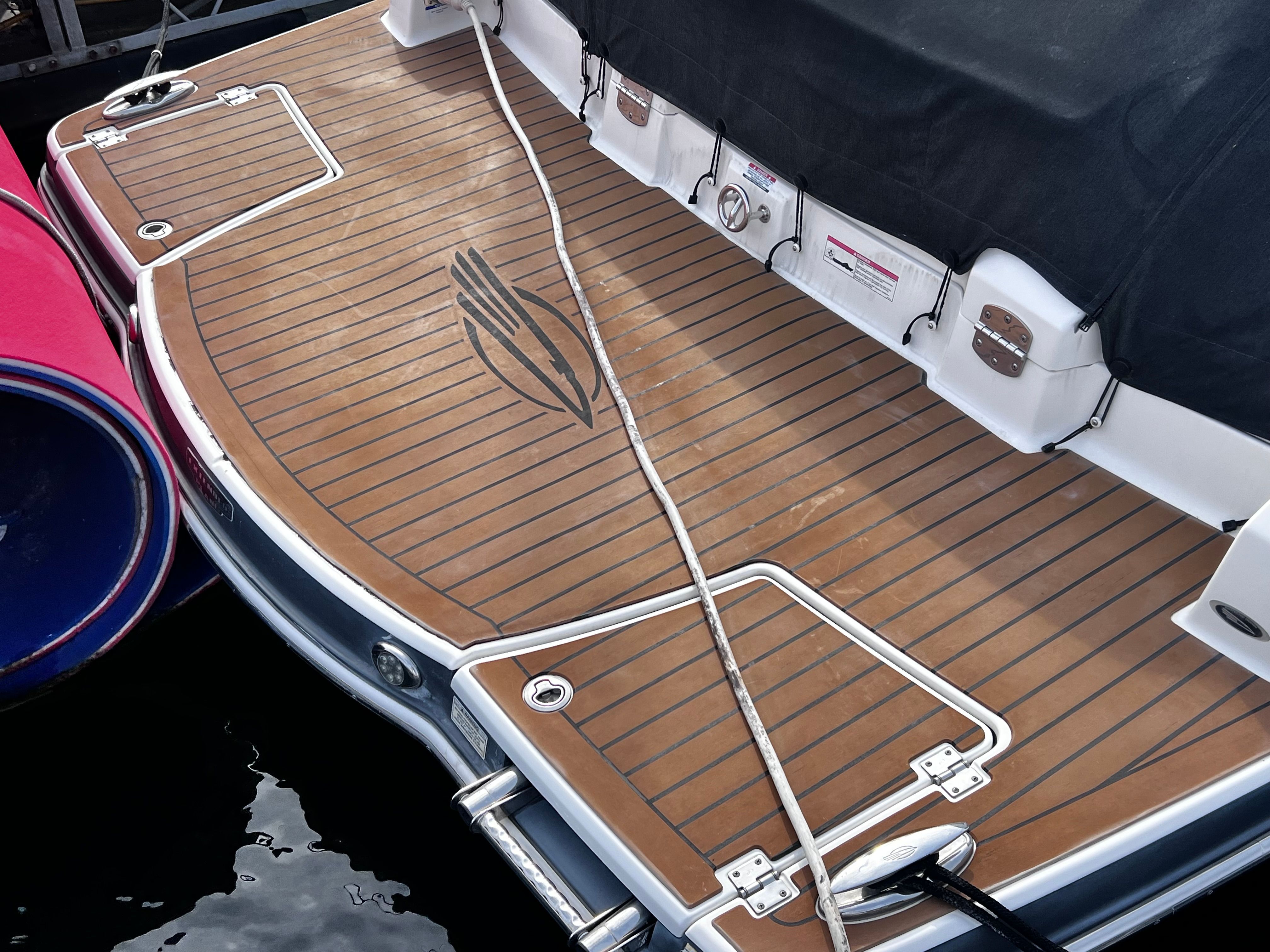 2017 Chaparral 337 SSX - 58
