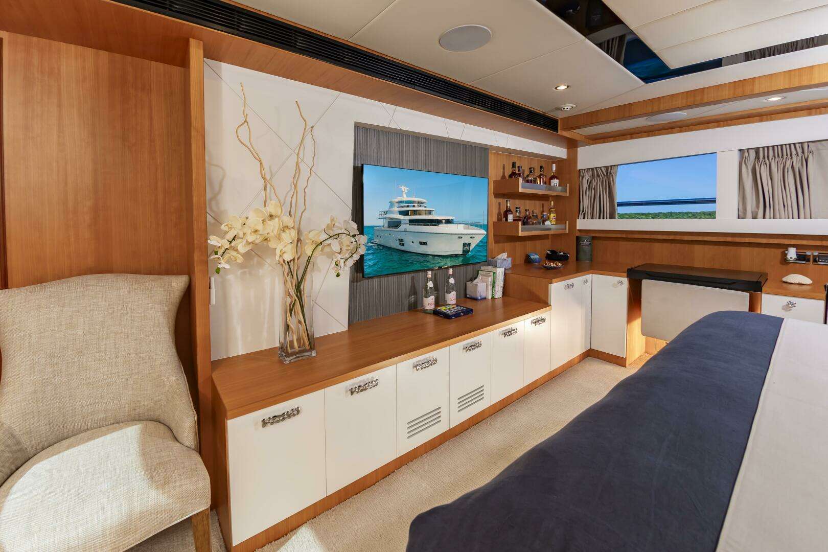 2017 Johnson 93 Flybridge - Image 52