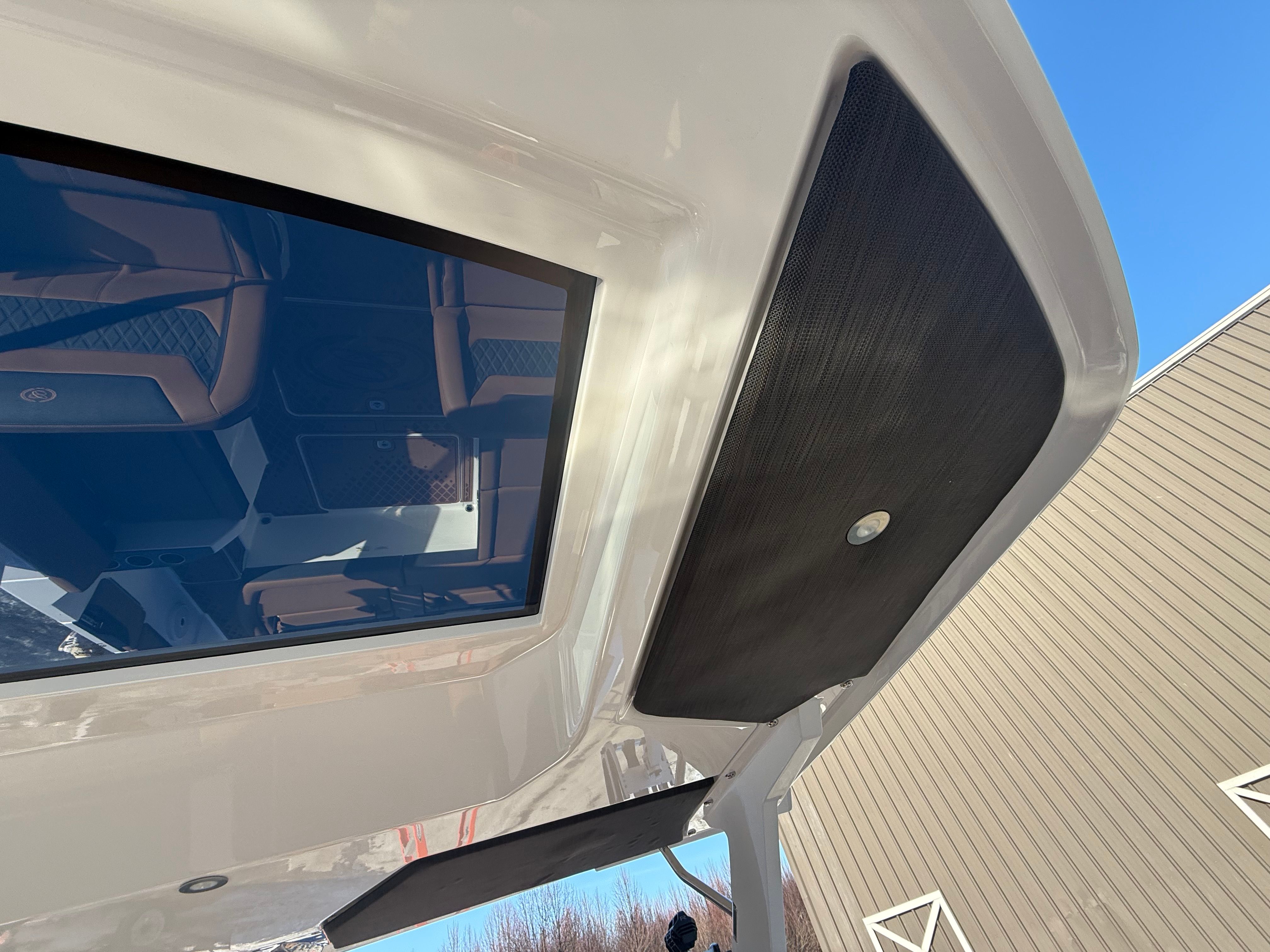 2026 Cobalt R31 Surf - 41