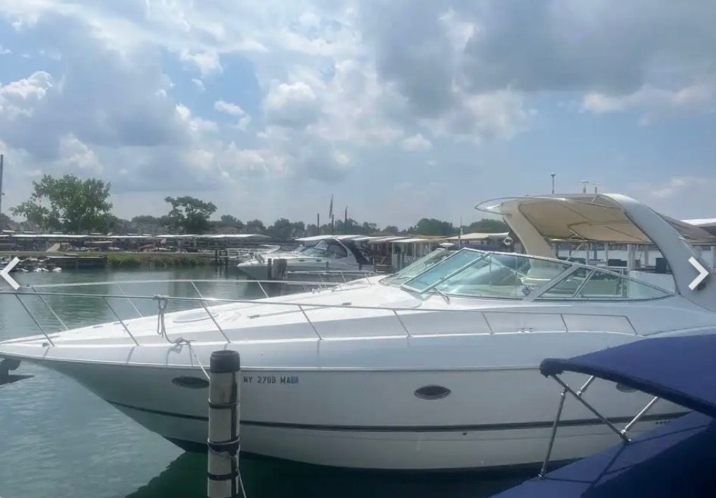 2004 Cruisers Yachts 370 Express - 3