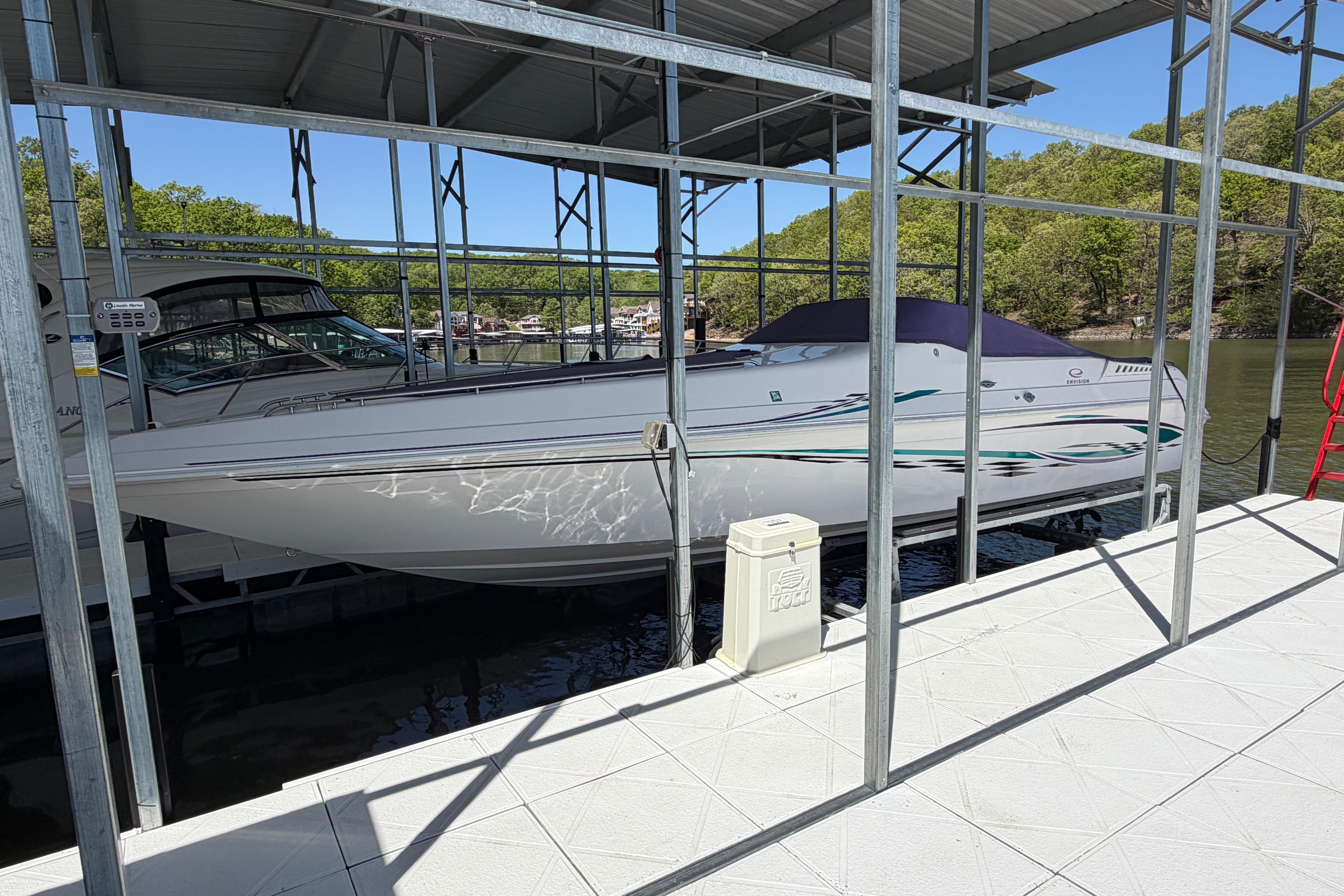 2004 Envision 3200 Intruder