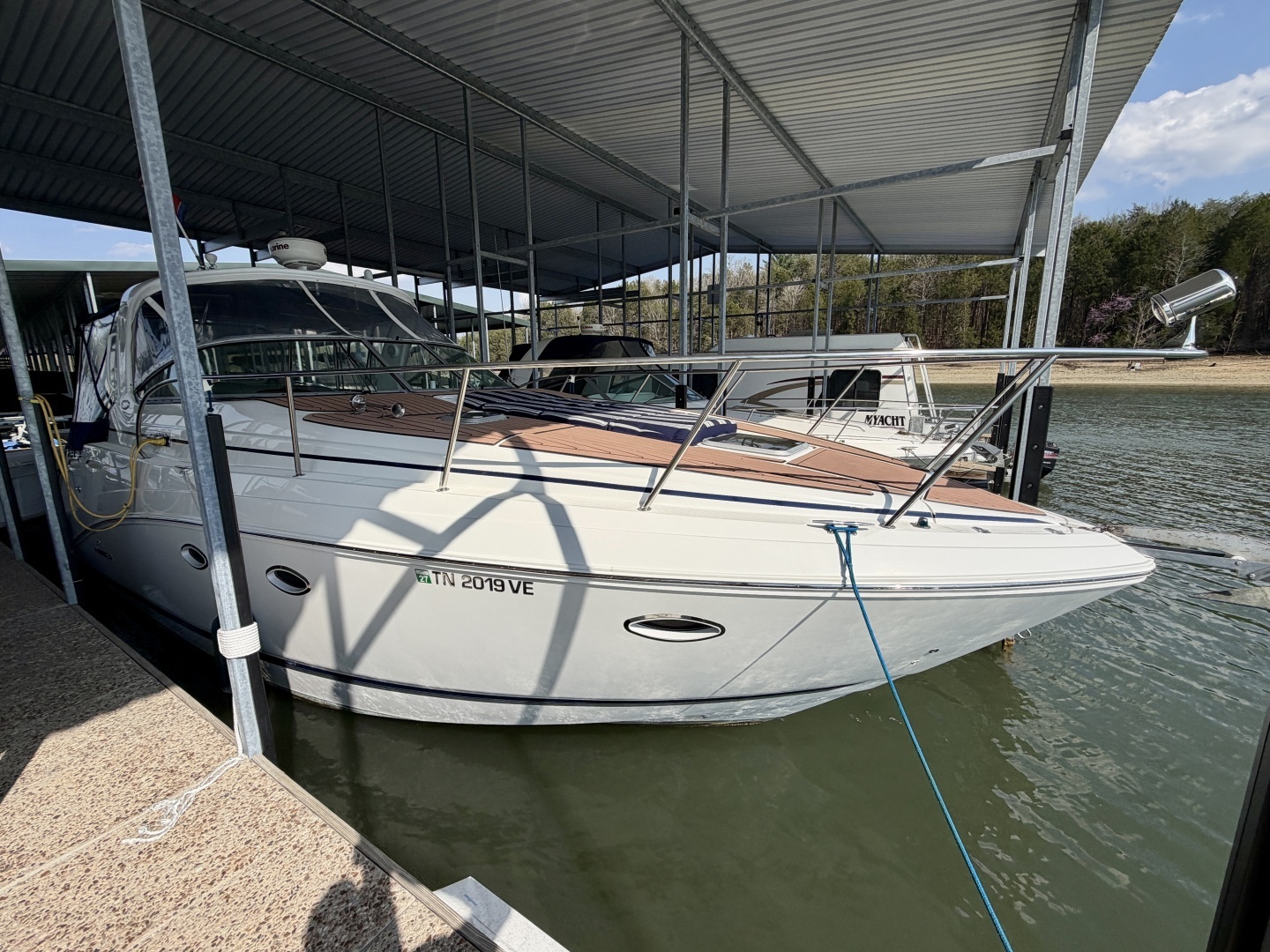 2007 Rinker 350 Express Cruiser - Image 7