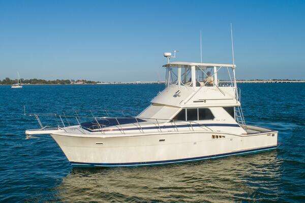 1986 Chris-Craft Commander 422