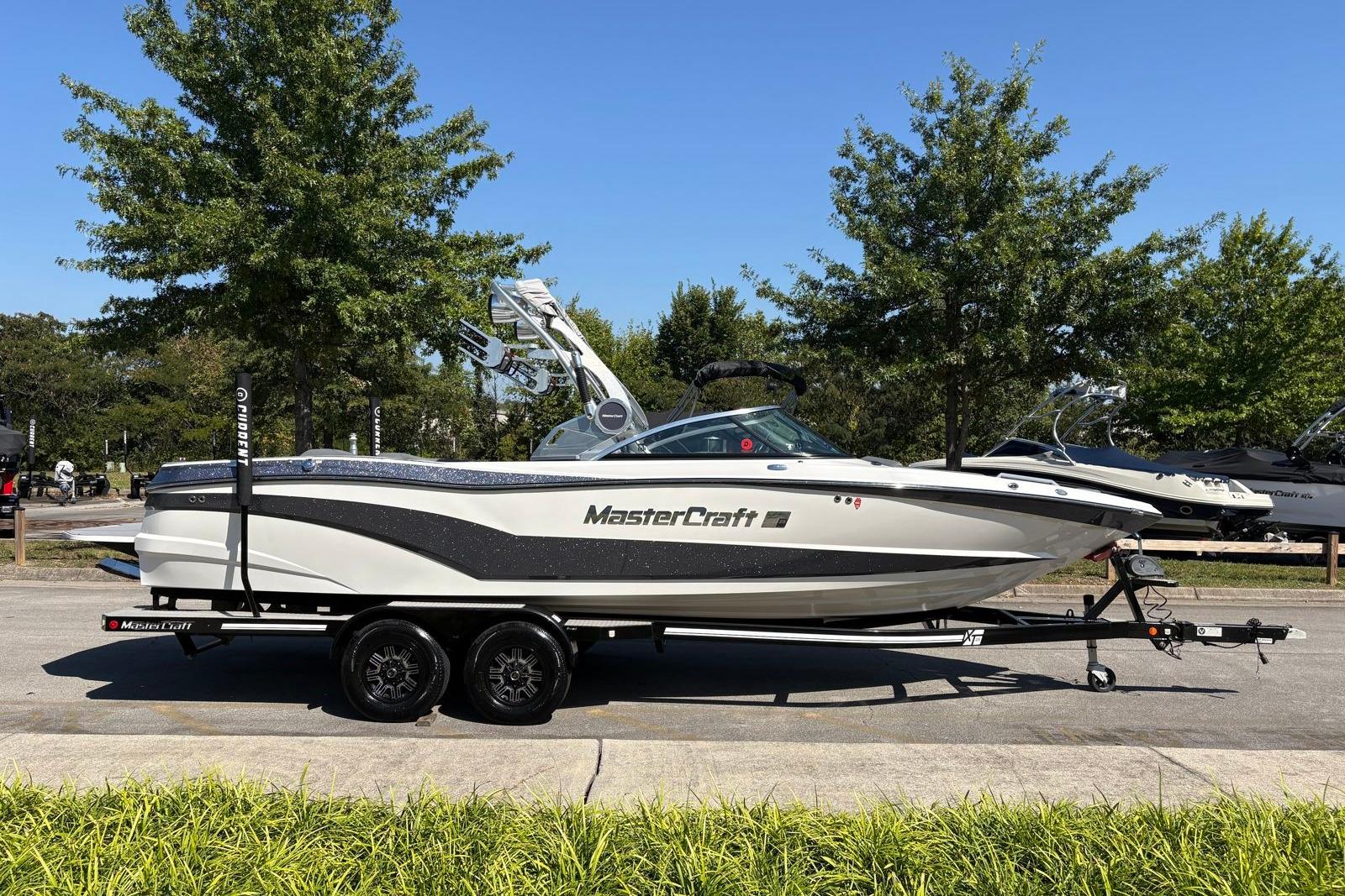 2019 MasterCraft XT25