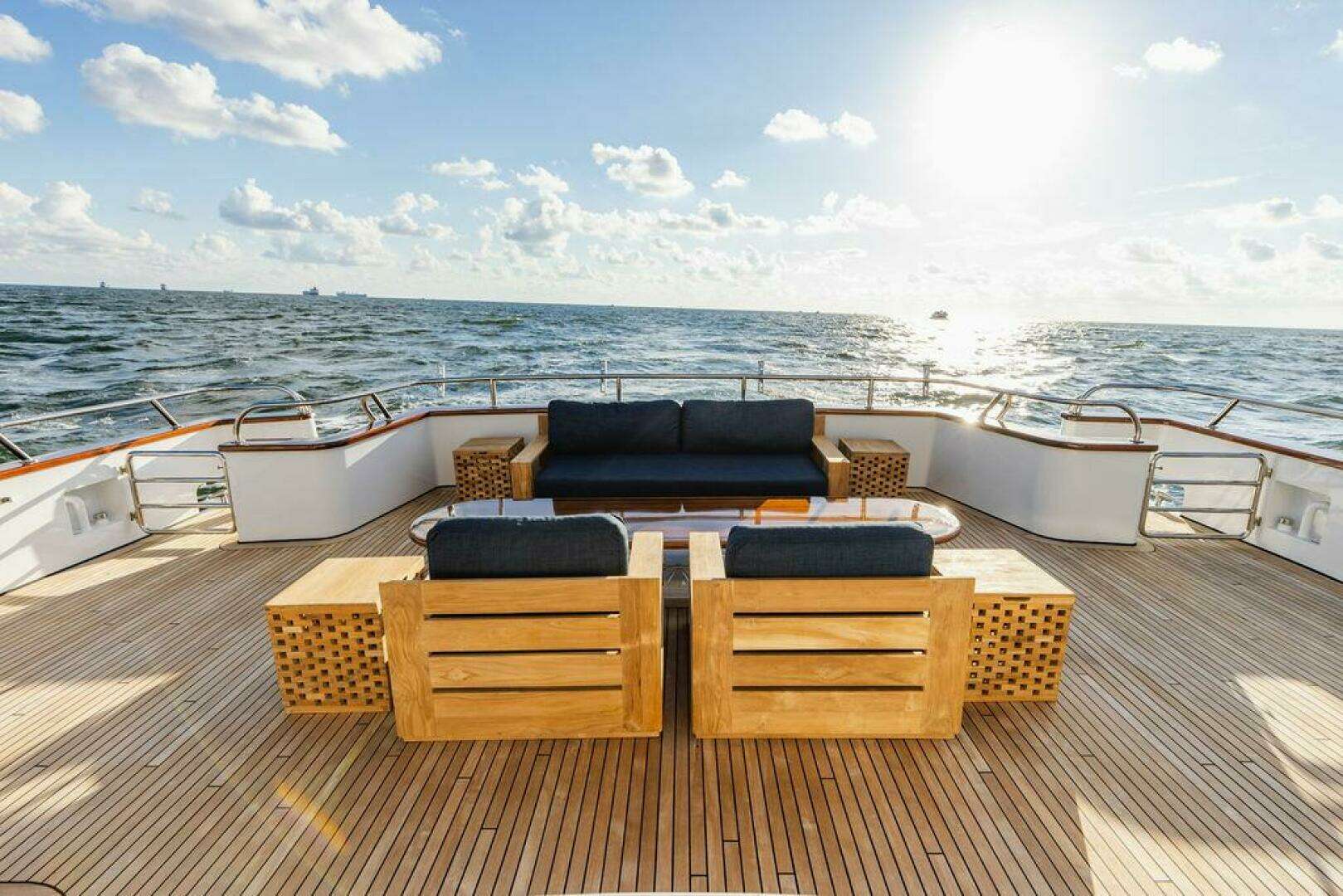 2009 Crystal Yachts Enclosed Pilothouse - Image 3