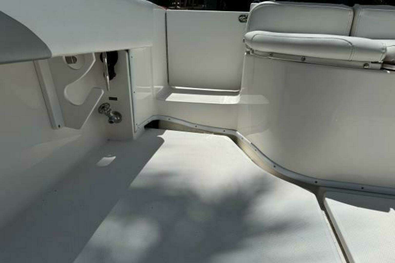 2008 Fountain 34 Center Consoles - Image 32