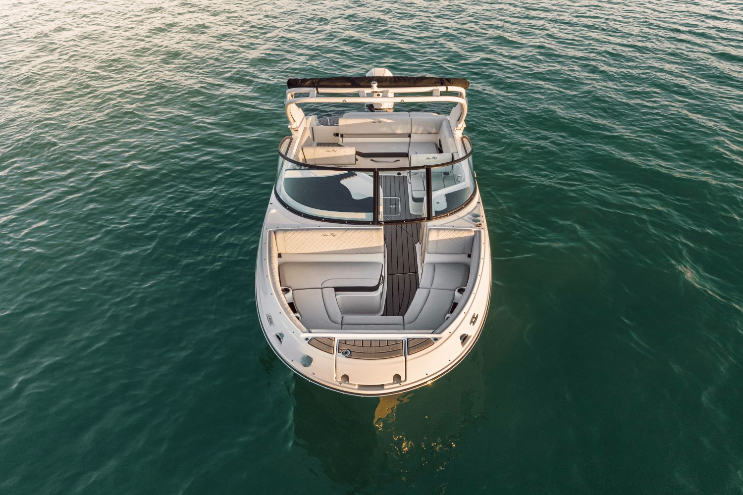 2026 Sea Ray SDX 230 Outboard - 9