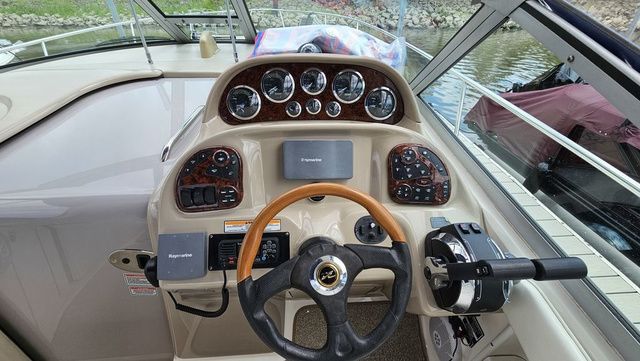 2003 Sea Ray 300 Sundancer - 11