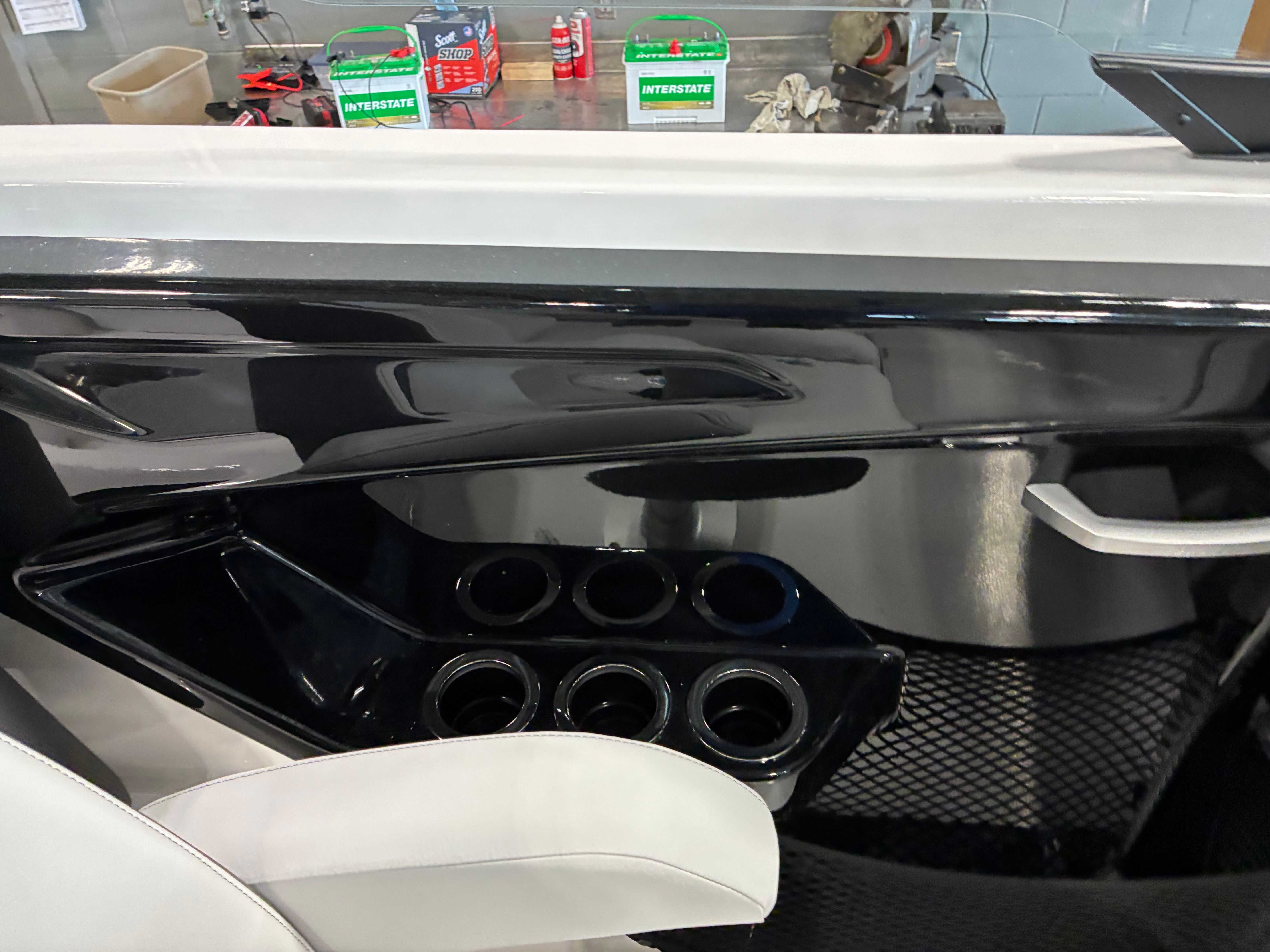 2026 Yamaha Boats AR250 - 31