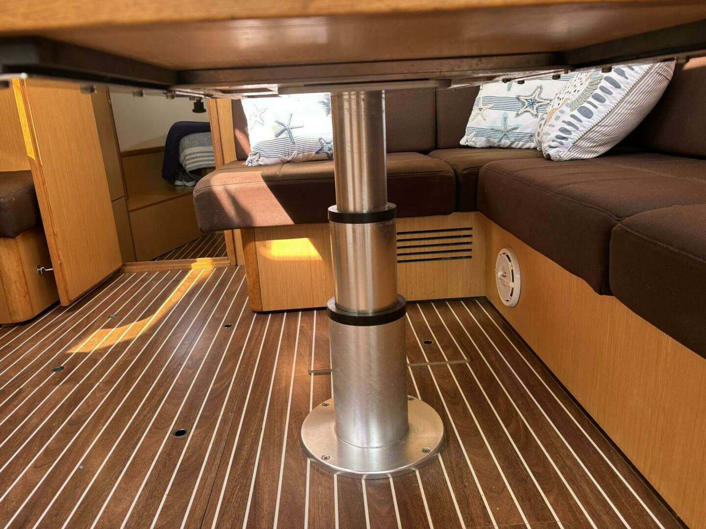 2012 Bavaria Vision 46 - Image 17