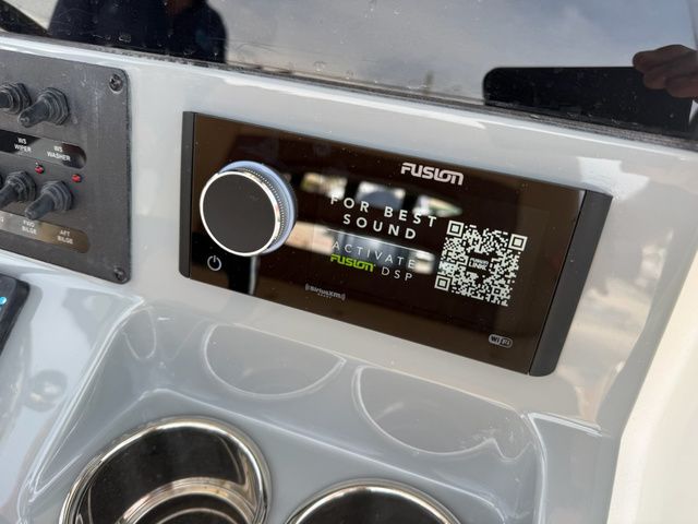 2027 Cobia 245 Center Console - 24