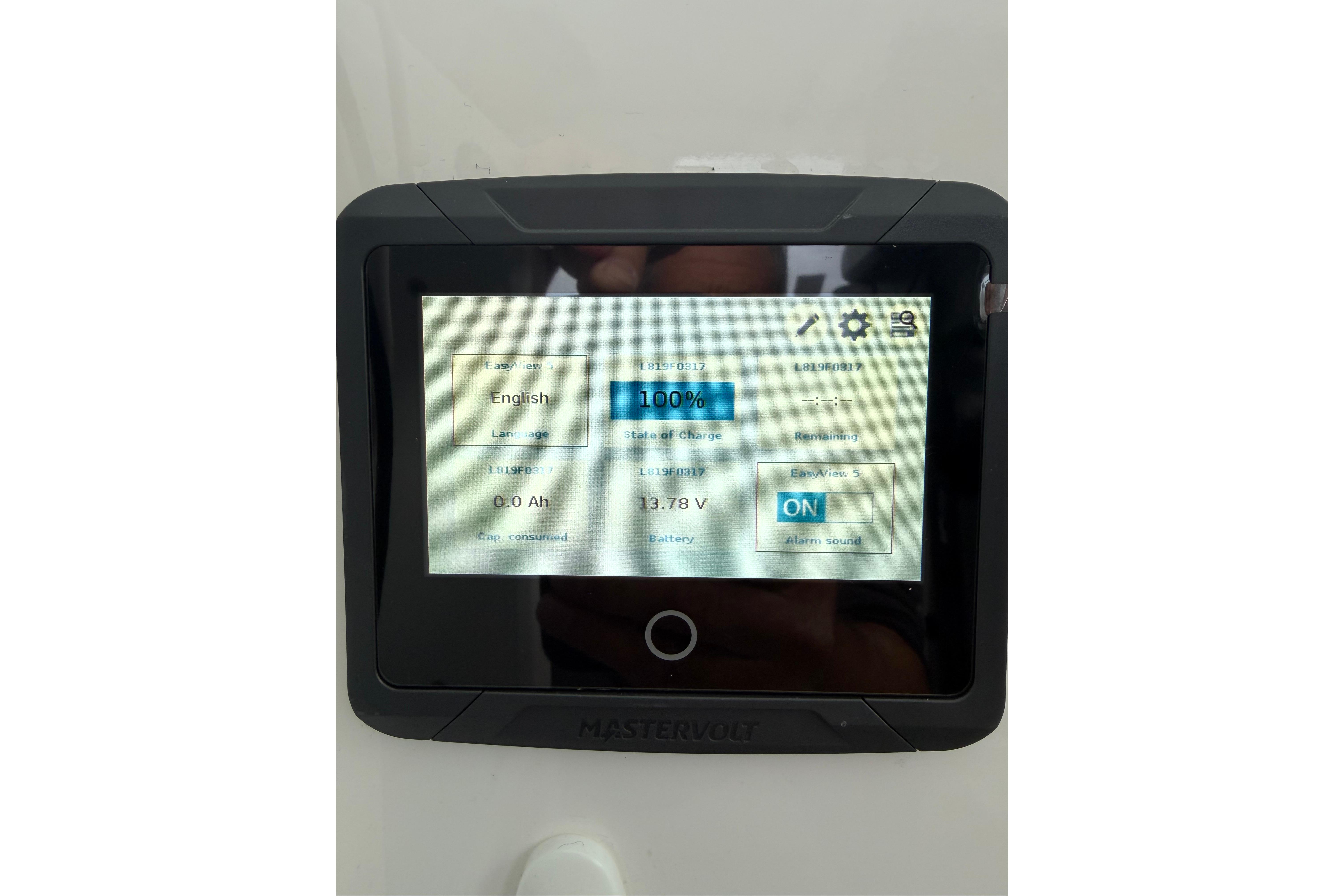 Mastervolt EasyView 5 display showing battery status on 2018 H&H Marine Osmond Beal.