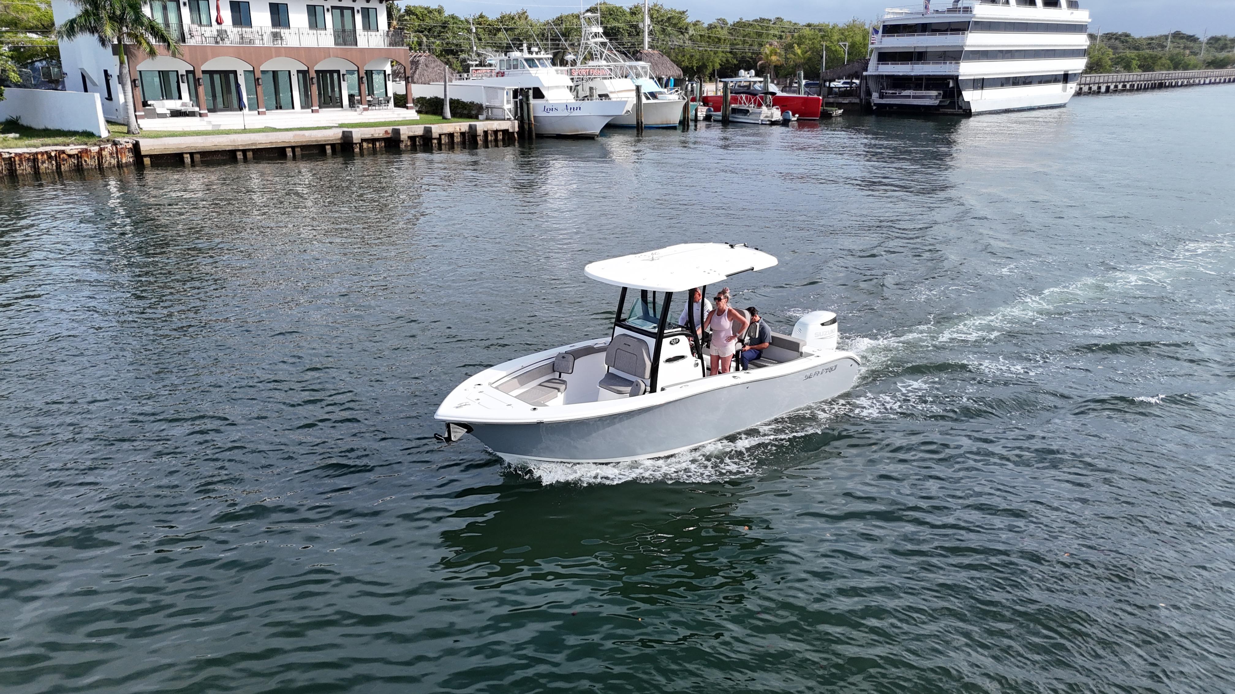2023 Sea Pro 239 Center Console
