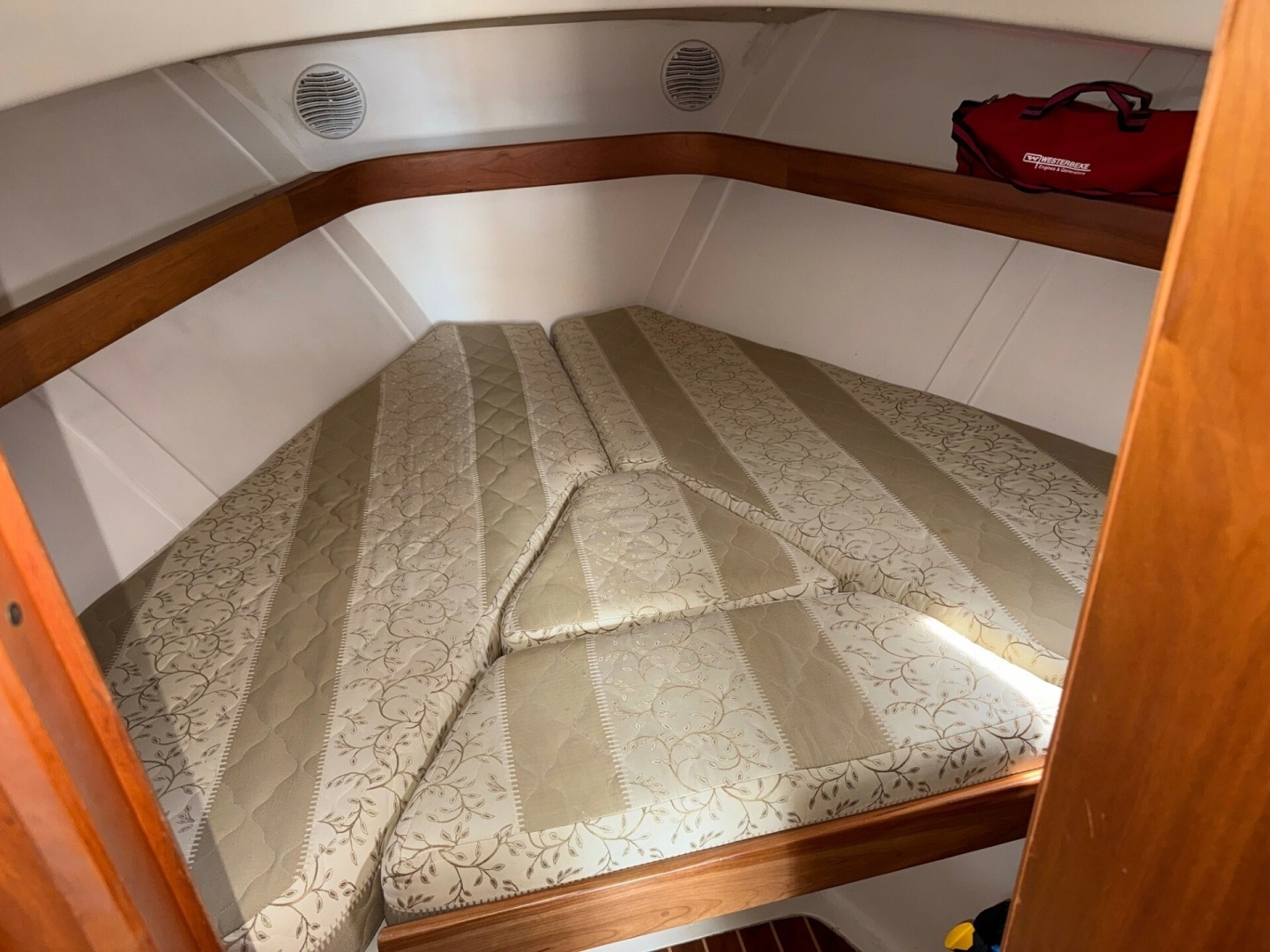 2003 Mainship 34' Pilot - Image 21