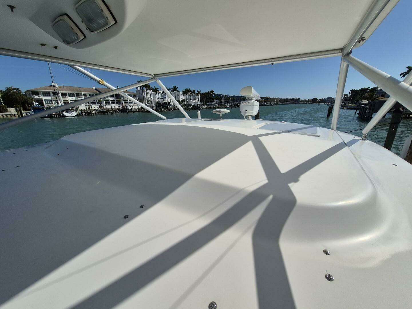 2004 Riviera 4000 Offshore - Image 25
