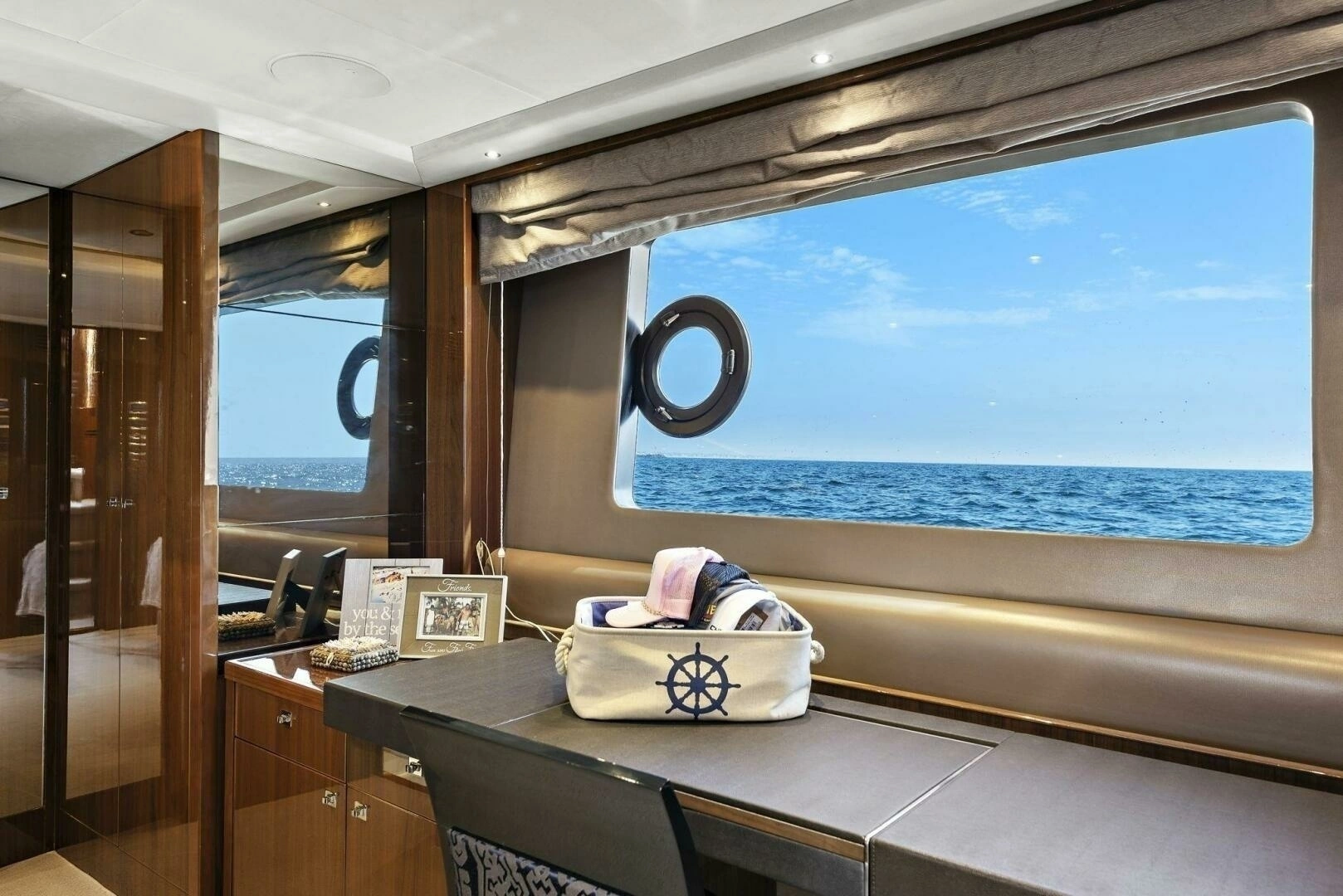 2015 Princess 72 Motoryacht - Image 30