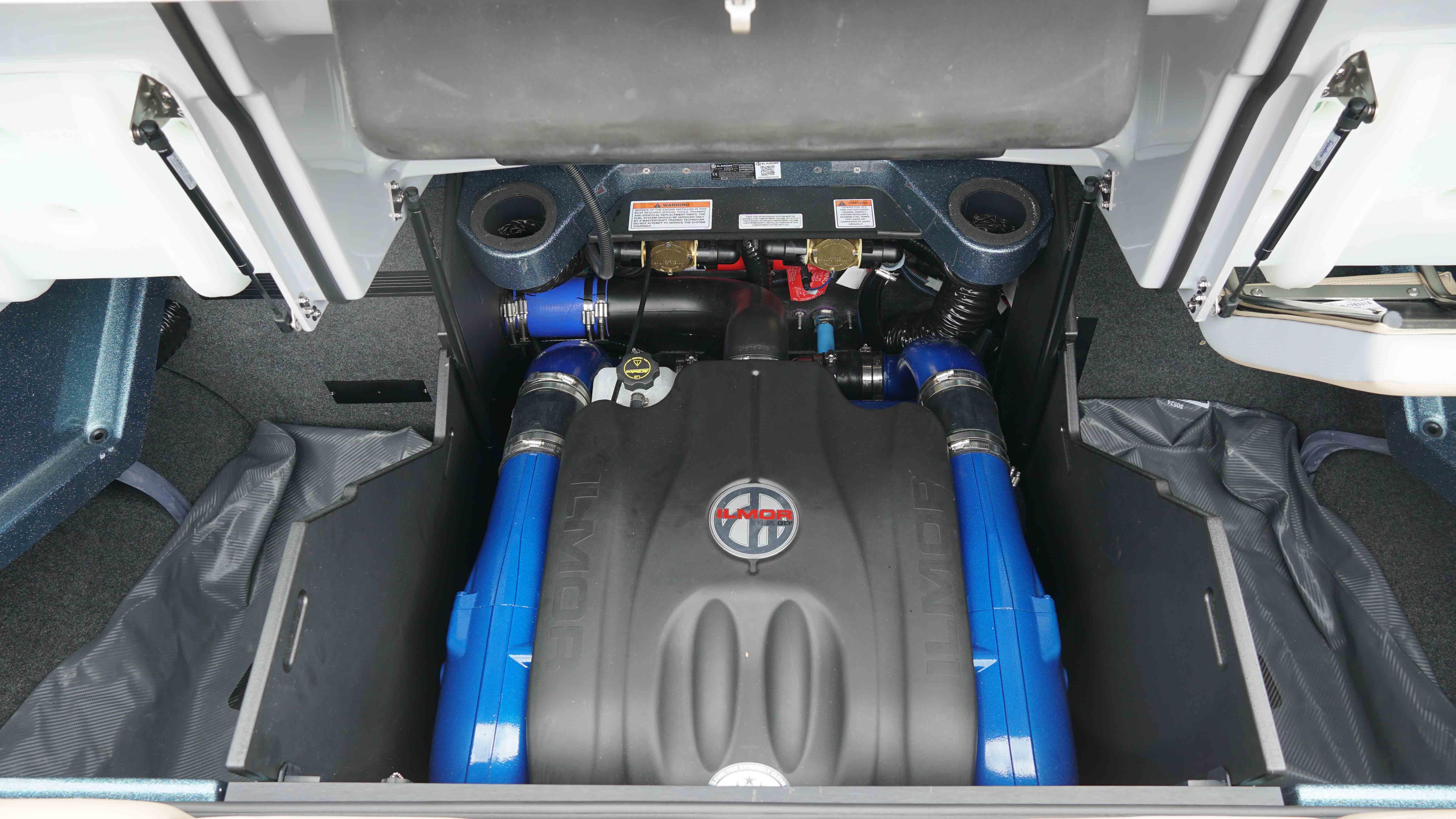 2025 MasterCraft X24 - 11