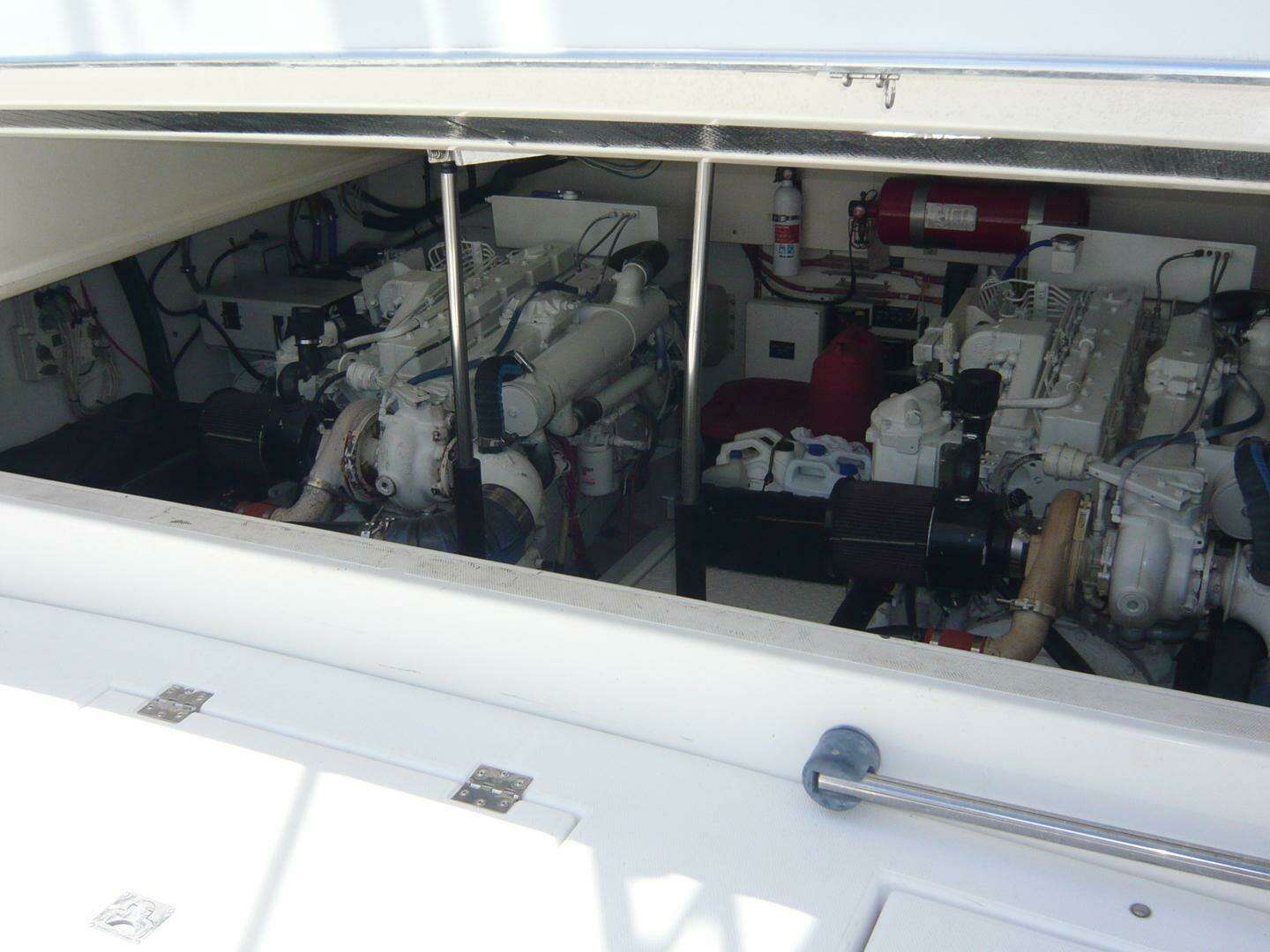 2004 Rampage 38 Express - Image 28