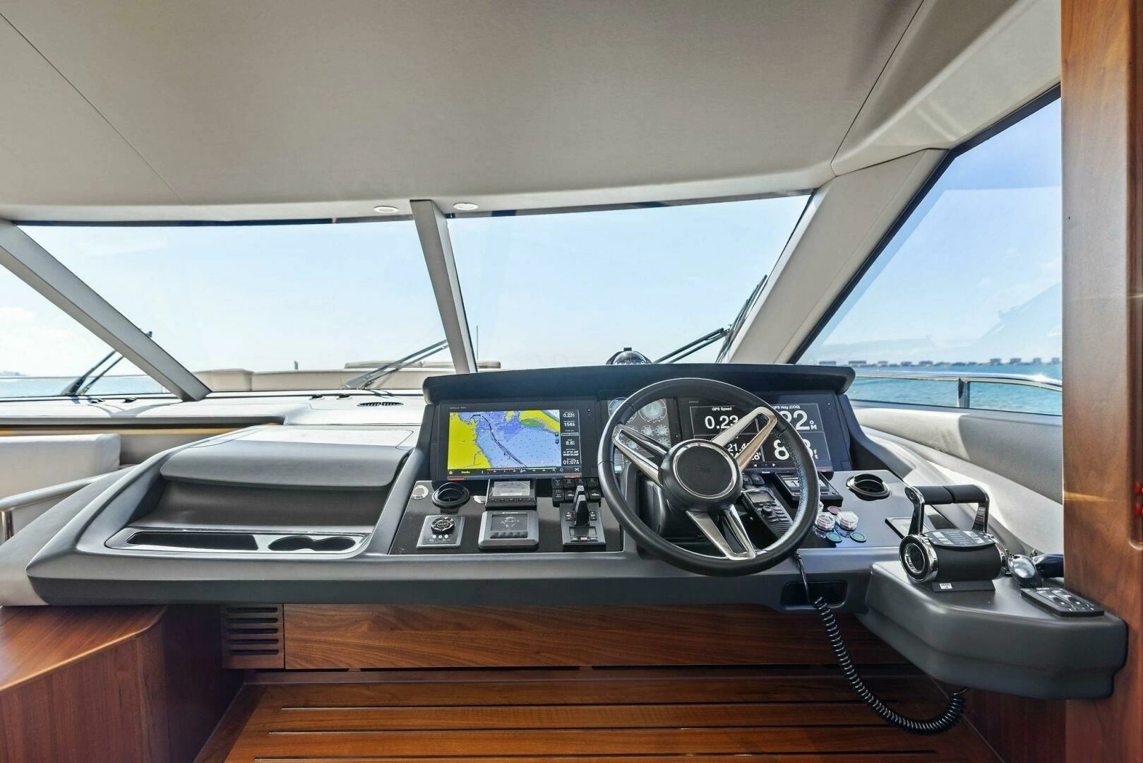 2018 Princess Y75 Motor Yacht - Image 22