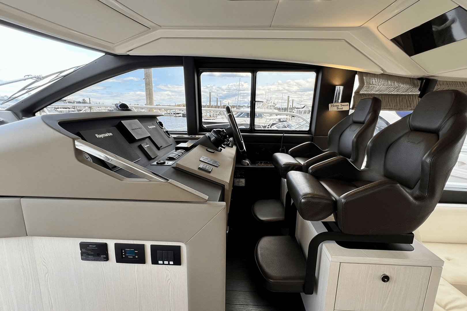 2019 Azimut 50 FLYBRIDGE - Image 55