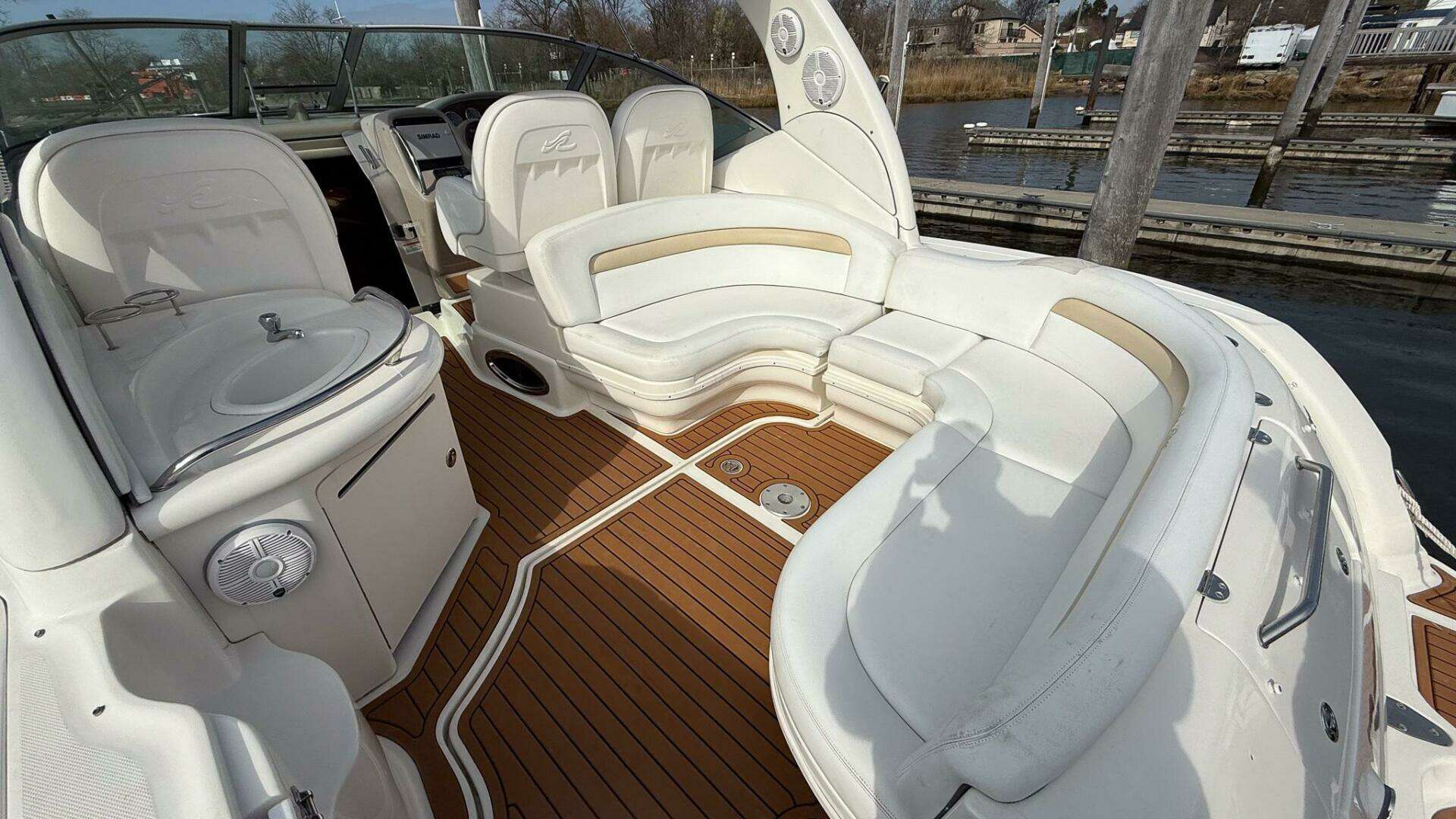 2008 Sea Ray 340 Sundancer - Image 5