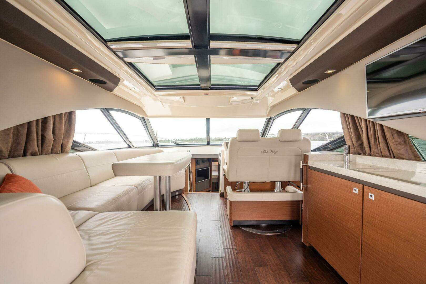 2015 Sea Ray 510 Sundancer - Image 71