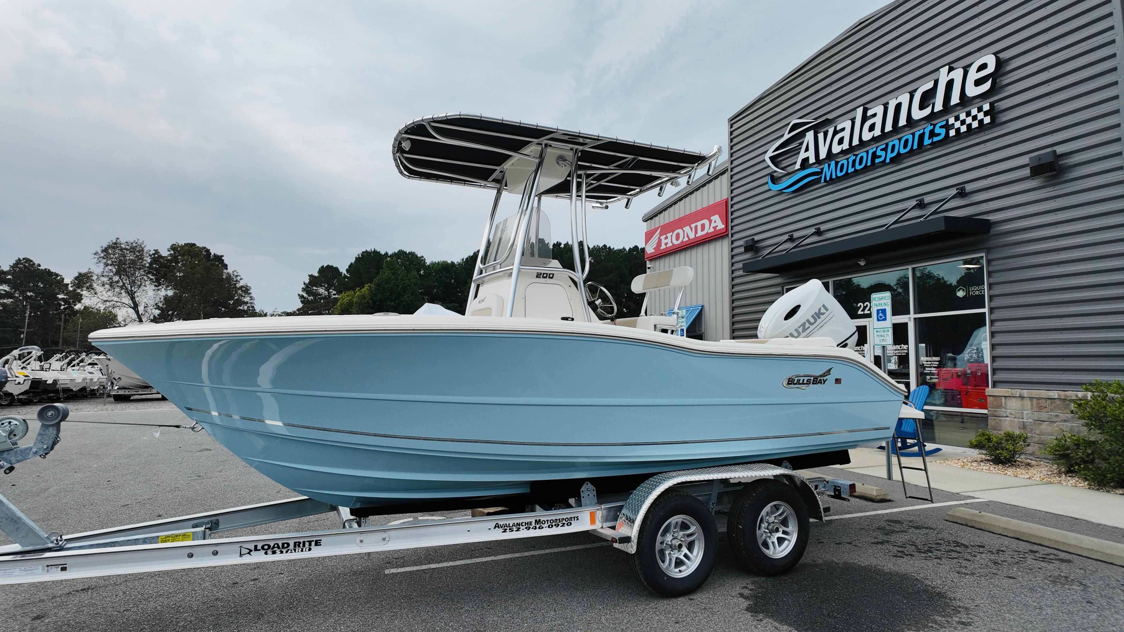 2025 Bulls Bay 200 Center Console