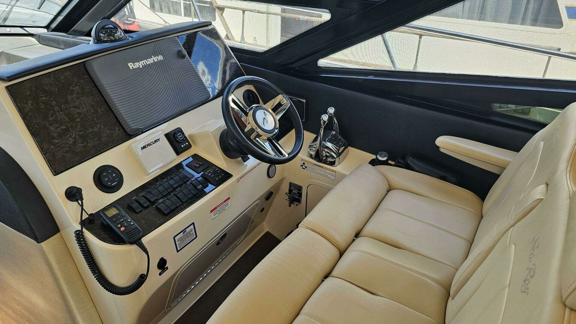 2016 Sea Ray — - Image 14