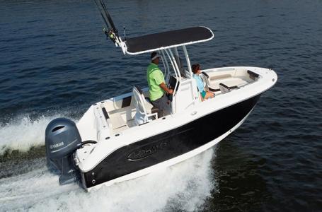 2025 Robalo R202 Explorer