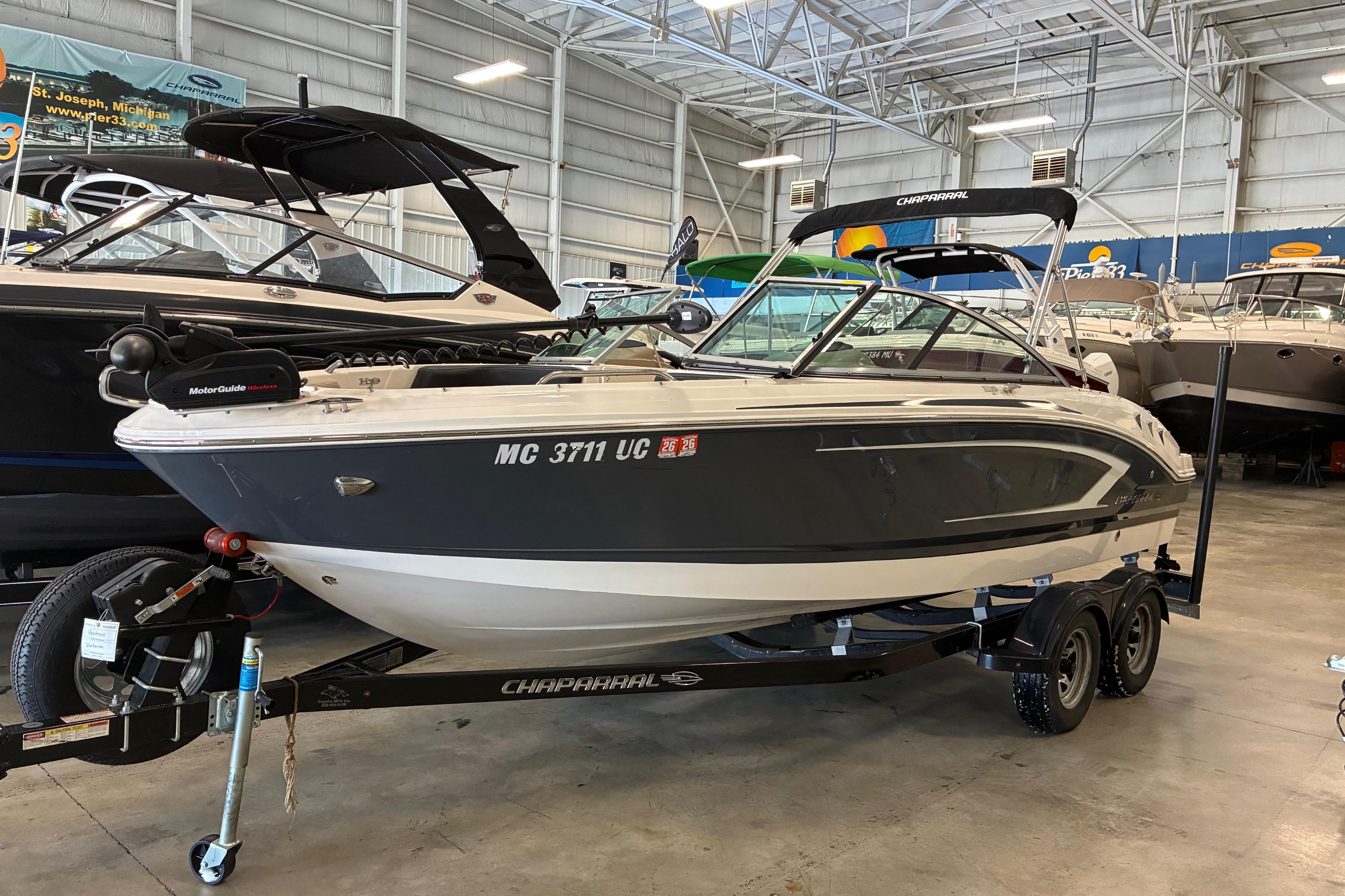 2017 Chaparral 21 H2O Ski & Fish