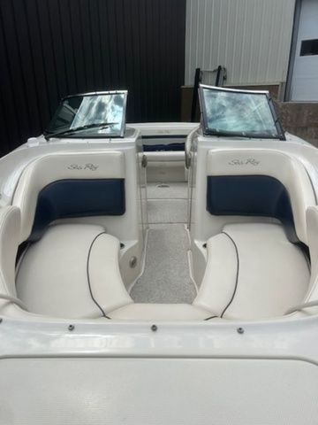 2005 Sea Ray 240 Select - 4