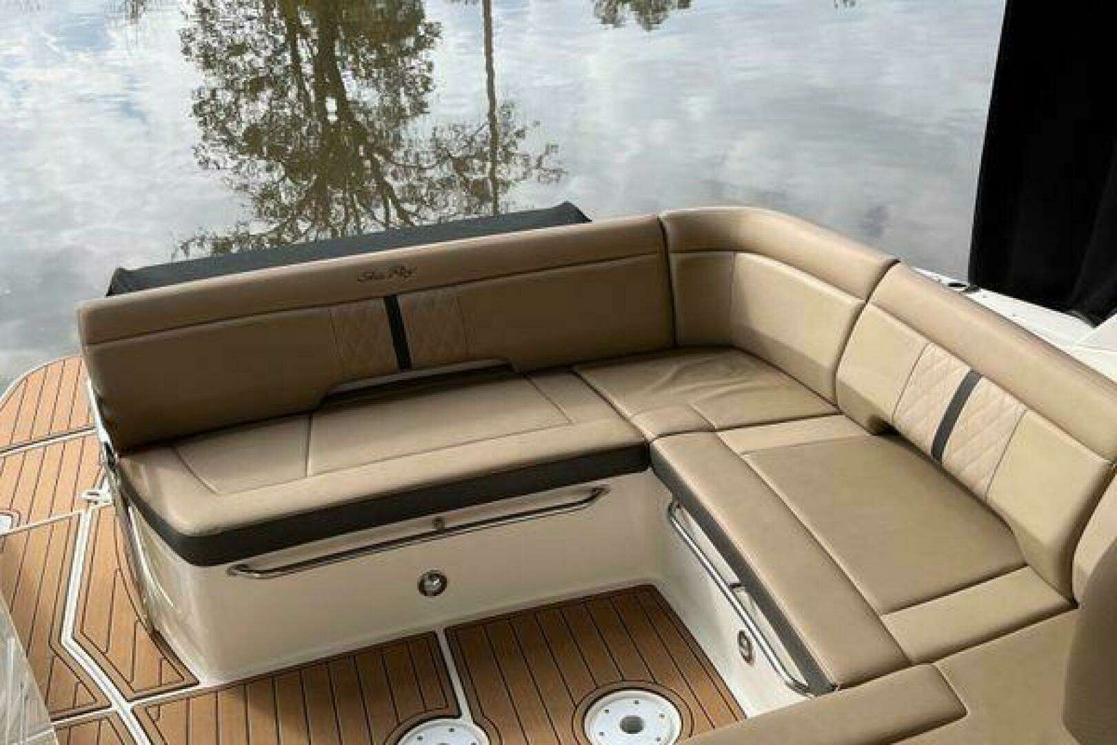 2017 Sea Ray Sundancer 350 - Image 6