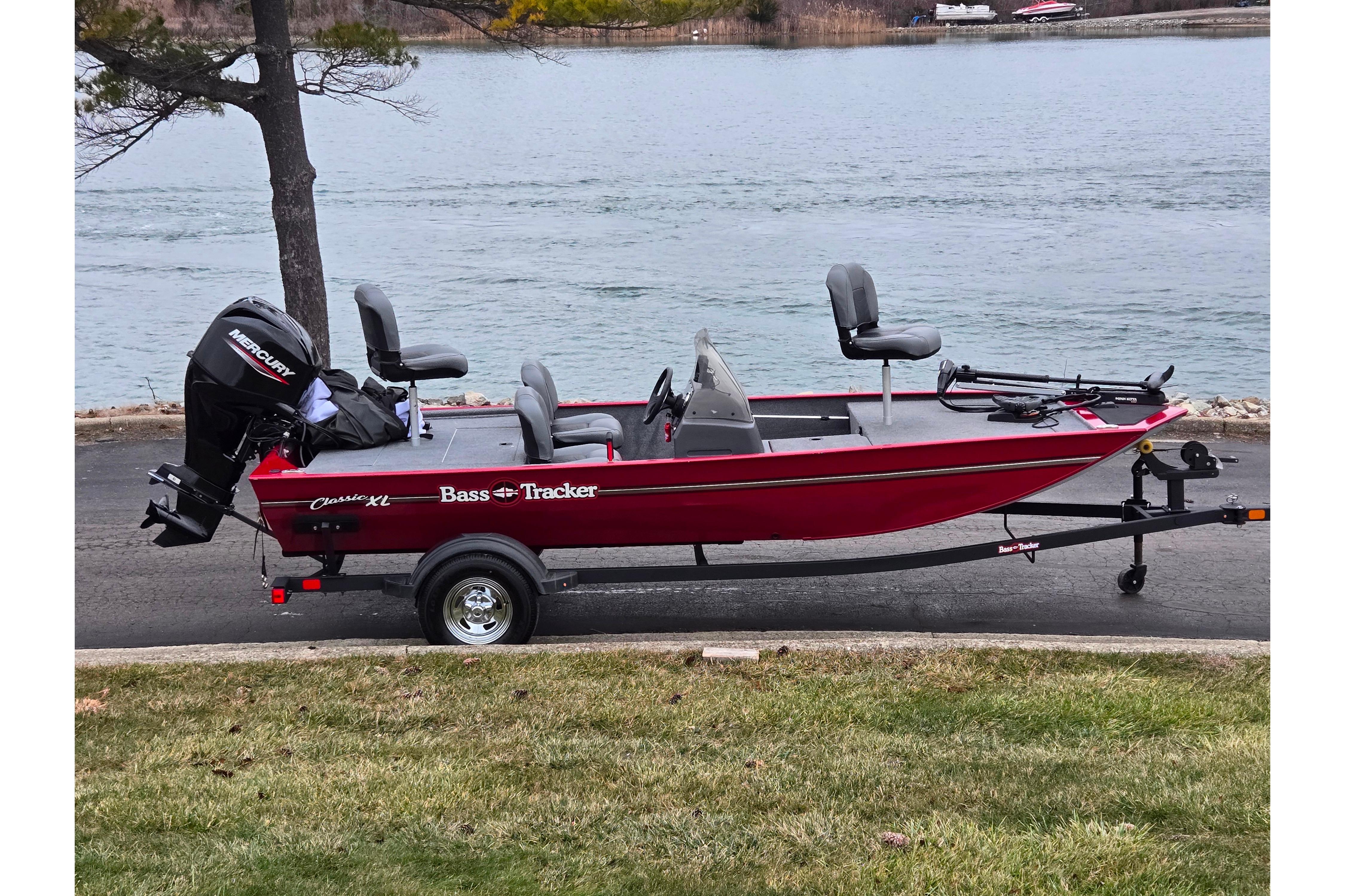 2024 Tracker Bass Tracker Classic XL