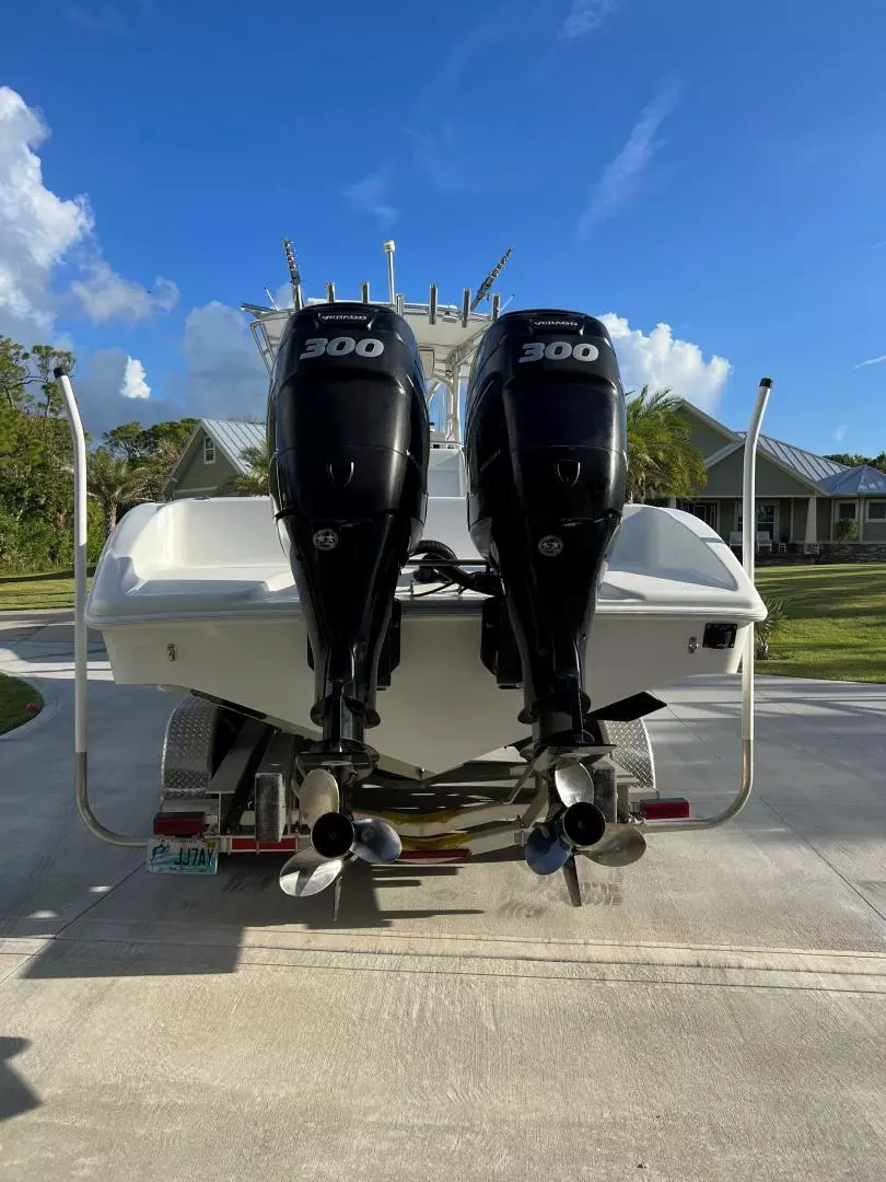 2016 Yellowfin Center Console - Image 19
