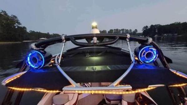 2012 Custom Super Air Nautique 230 - 7