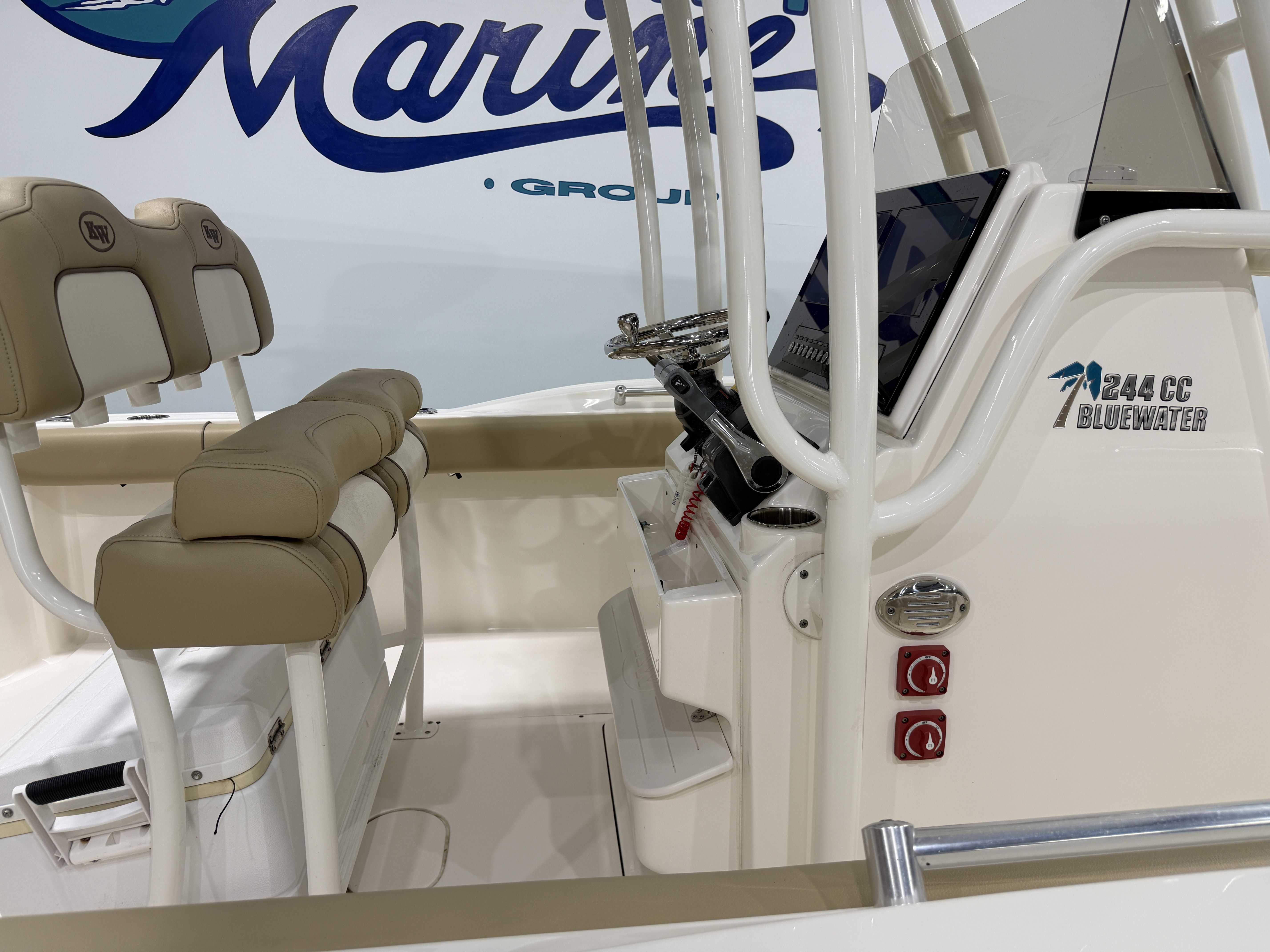 2018 Key West 244 Center Console - 11