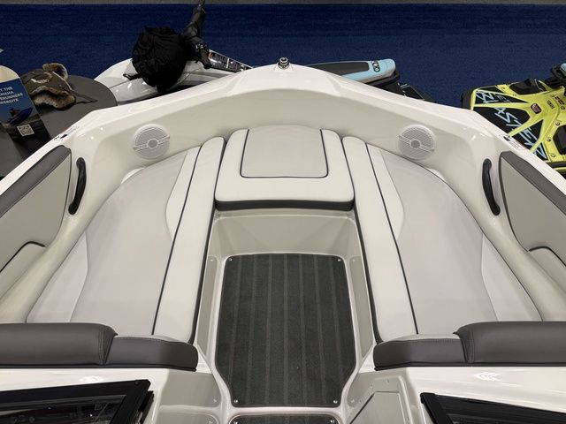 2026 Yamaha Boats AR190 - 16